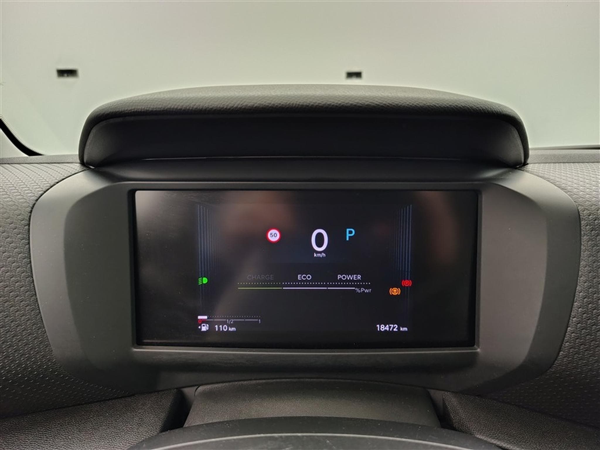 Citroen C4 1.2 Hybrid 145cv e-DCS6 Plus NAVI / FULL LED / CAMERA (2025) - Photo 10