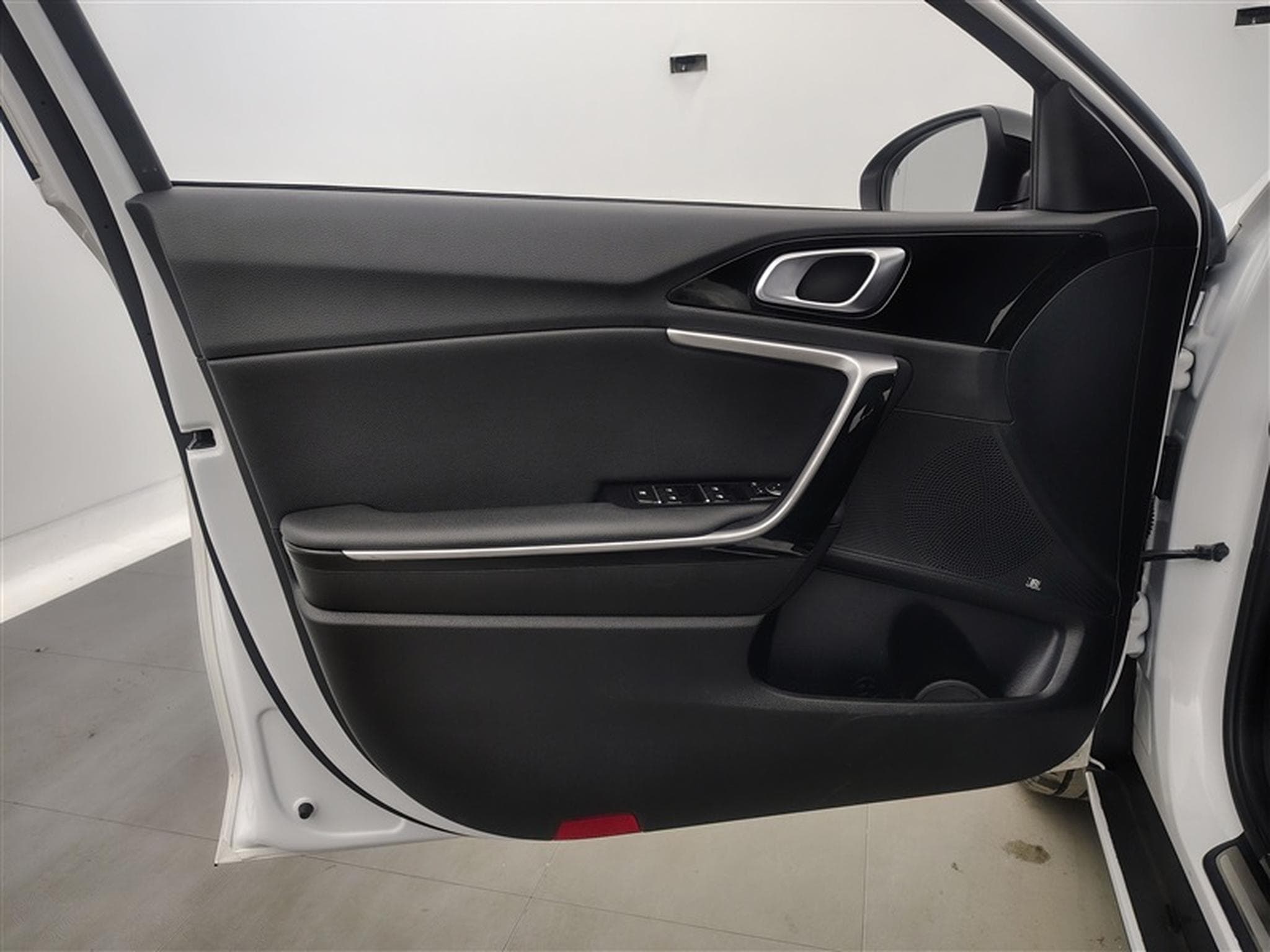 Kia XCeed 1.0 T-GDi GT Line *NAVI/CAMERA/FULL LED/T.PANO/JA* (2022) - Photo 17