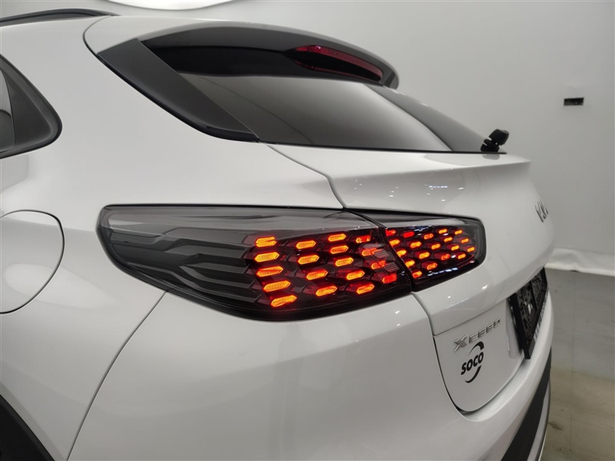 Kia XCeed 1.0 T-GDi GT Line *NAVI/CAMERA/FULL LED/T.PANO/JA* (2022) - Photo 16