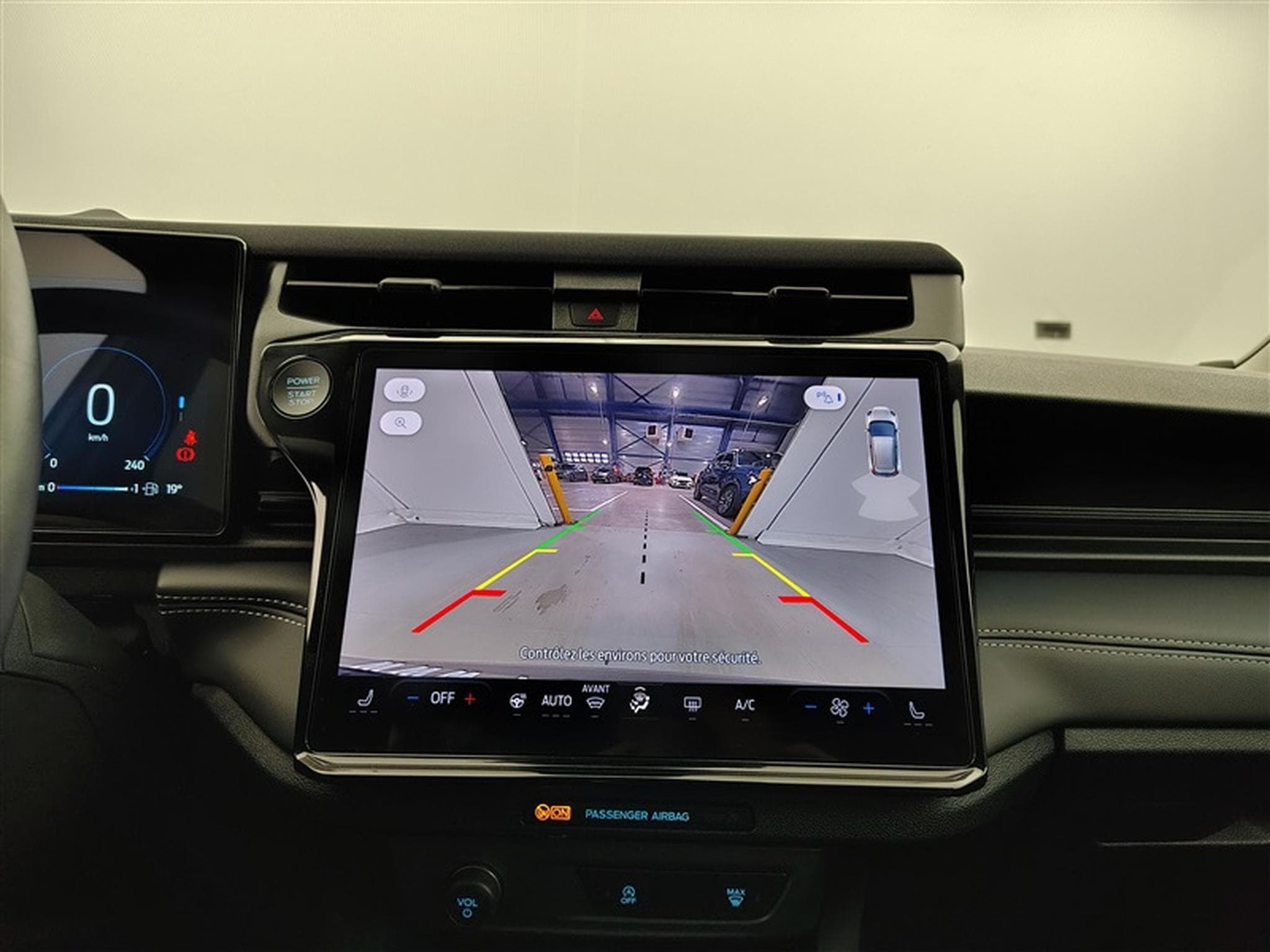 Ford Puma 1.0 EcoBoost mHEV Titanium  Navi / Led (2025) - Photo 18