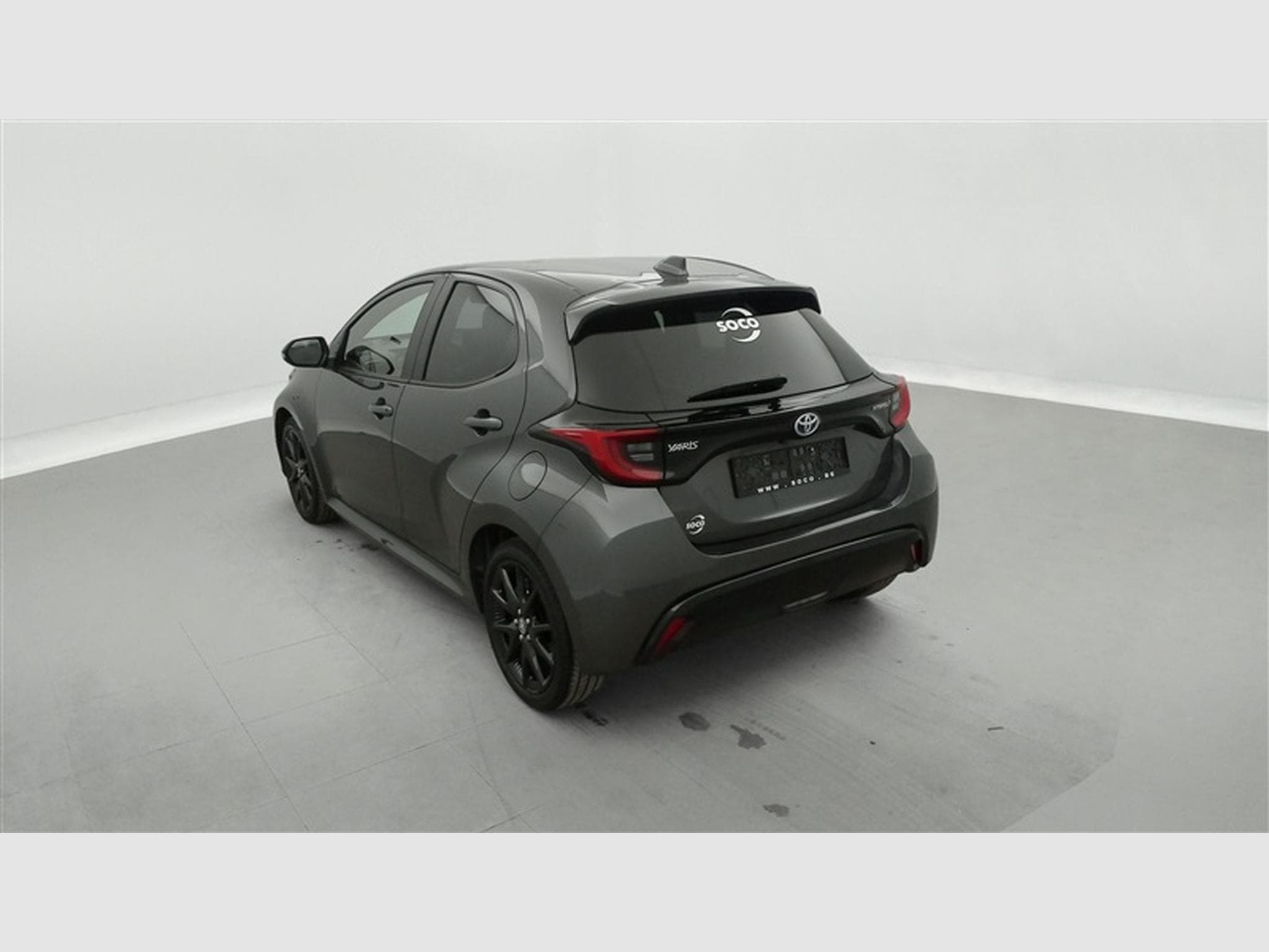 Toyota Yaris 5 portes 1.5 Hybrid e-CVT style (2023) - Photo 2