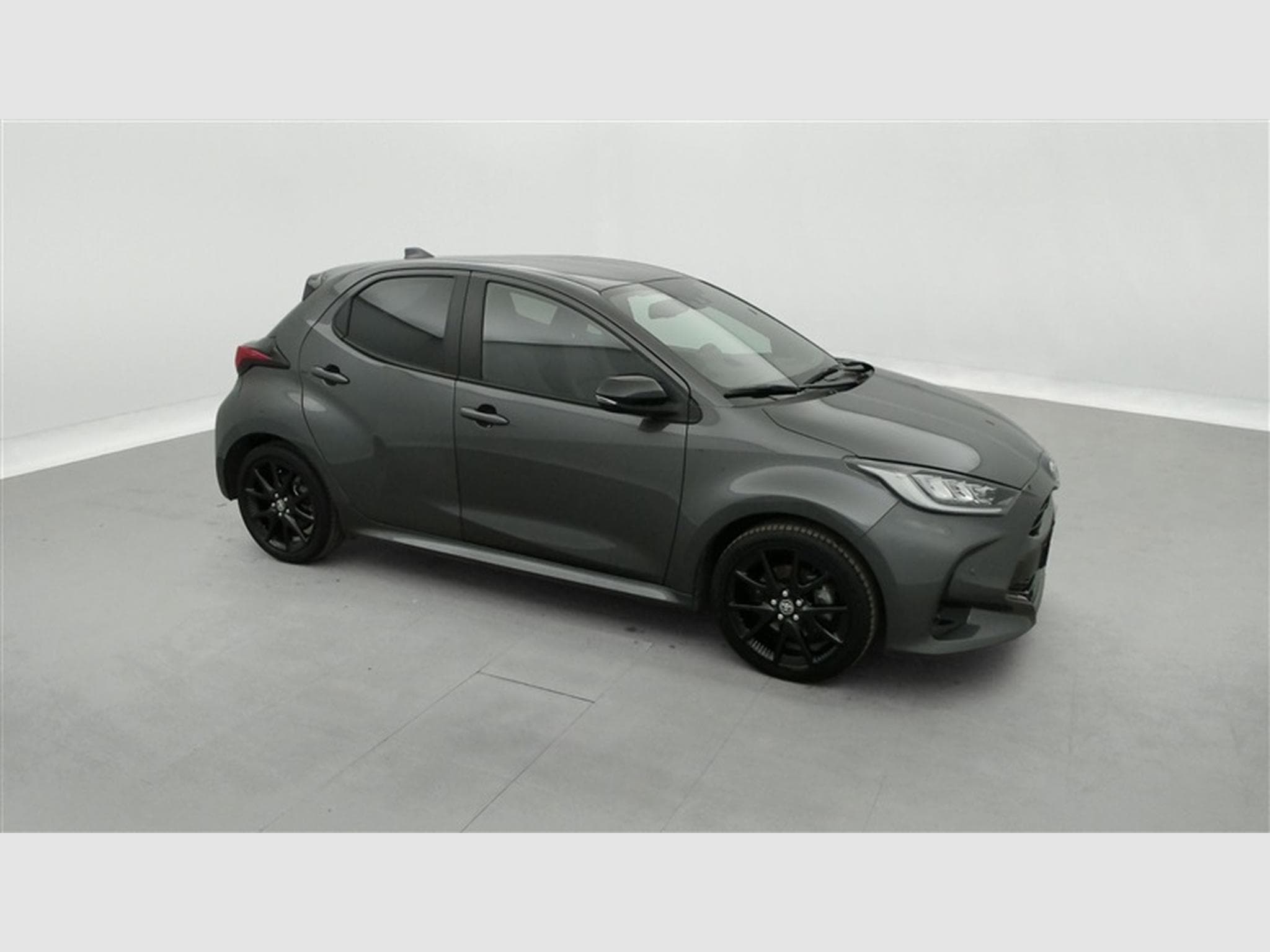 Toyota Yaris 5 portes 1.5 Hybrid e-CVT style (2023) - Photo 22