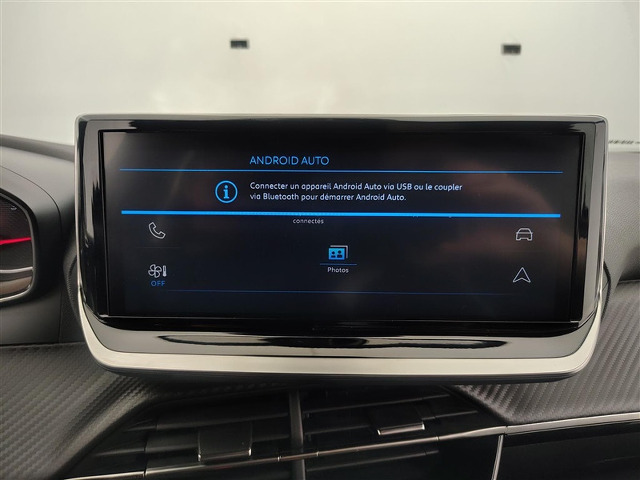 Peugeot 2008 1.2 Turbo Style CARPLAY / FULL LED / PDC AR / JA 16" (2025) - Photo 20