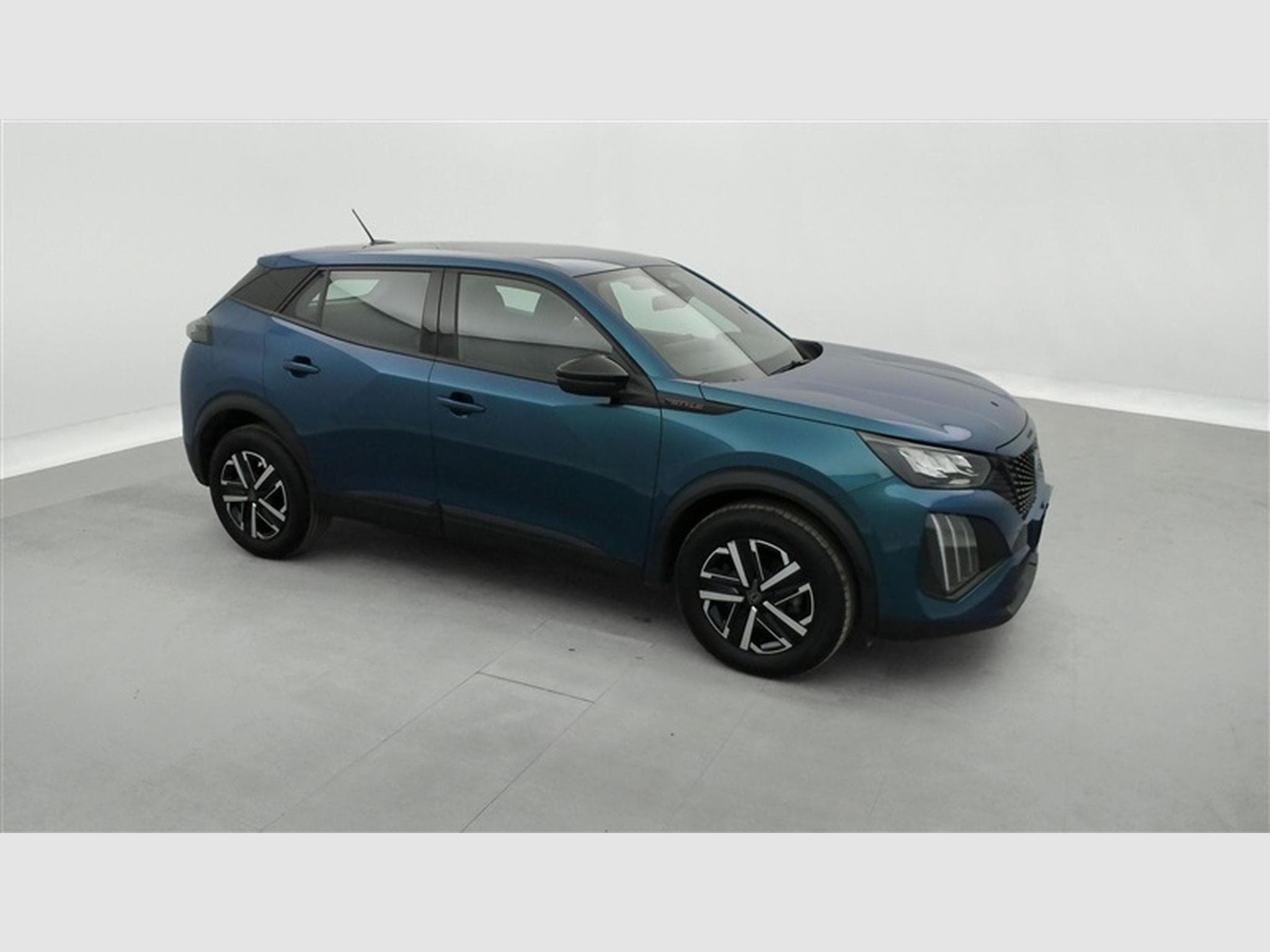 Peugeot 2008 1.2 Turbo Style CARPLAY / FULL LED / PDC AR / JA 16" (2025) - Photo 23