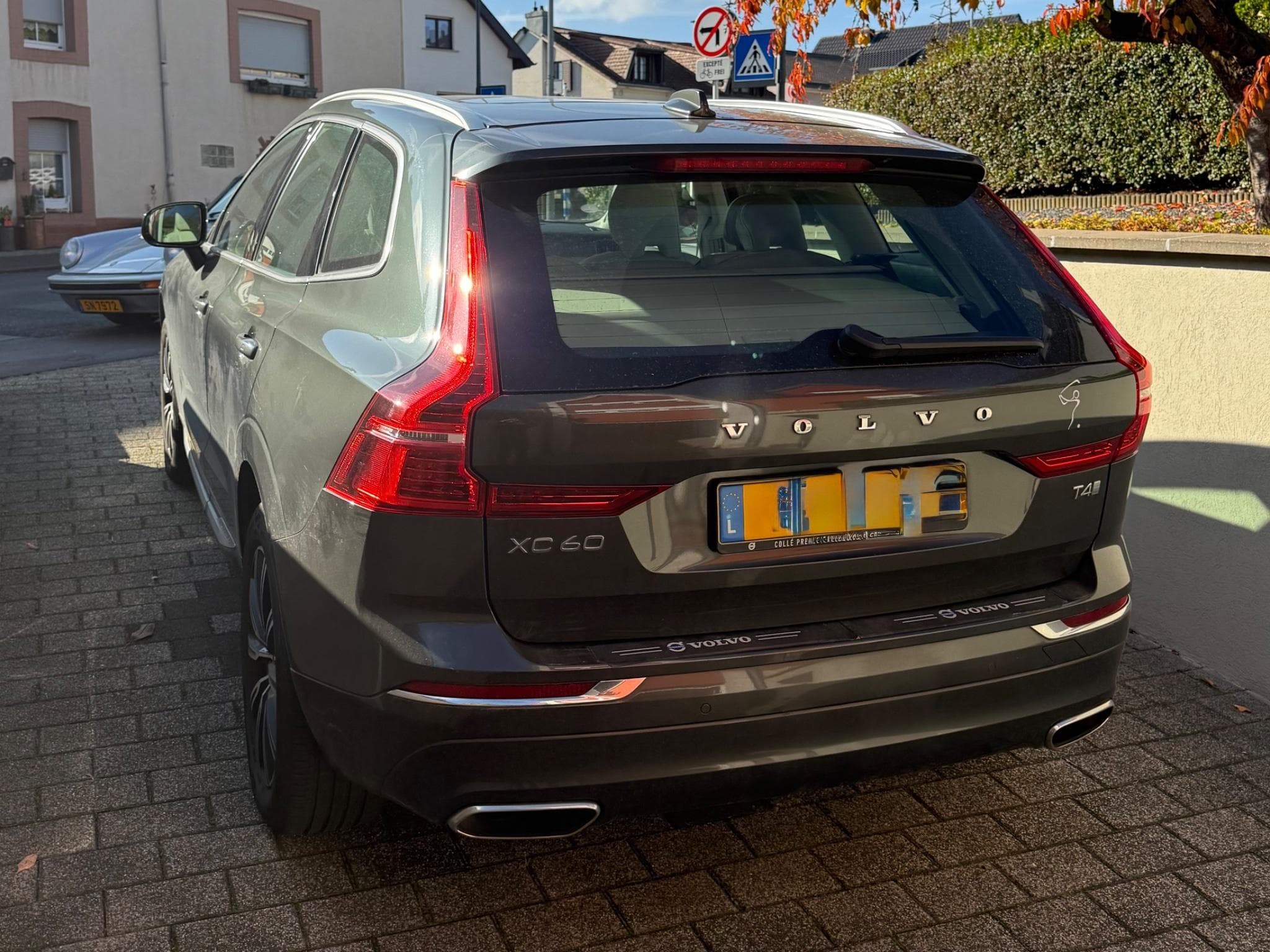 Volvo XC60 Inscription T4 Geartronic (2020) - Foto 2