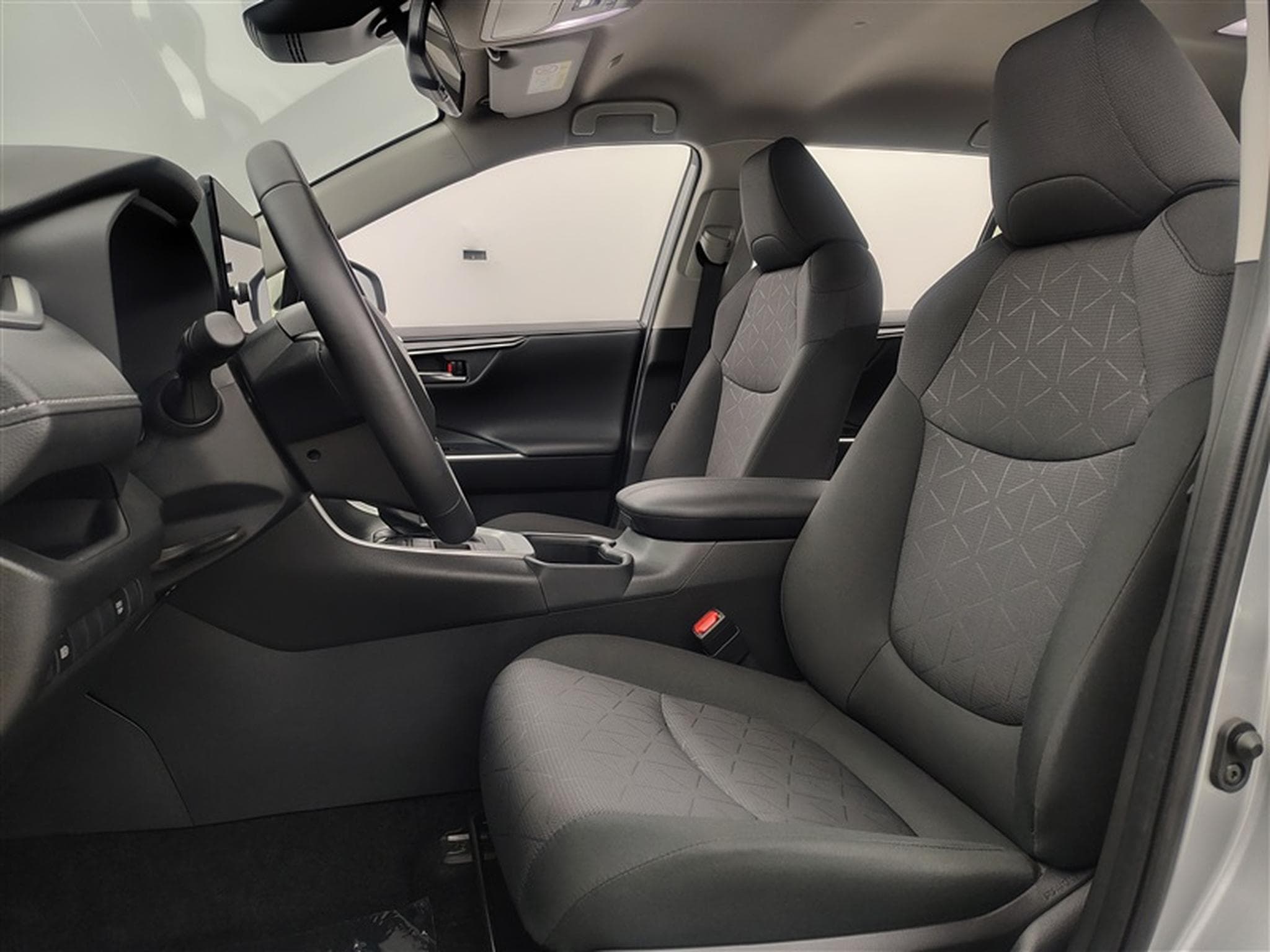 Toyota RAV 4 (2022) - Photo 7