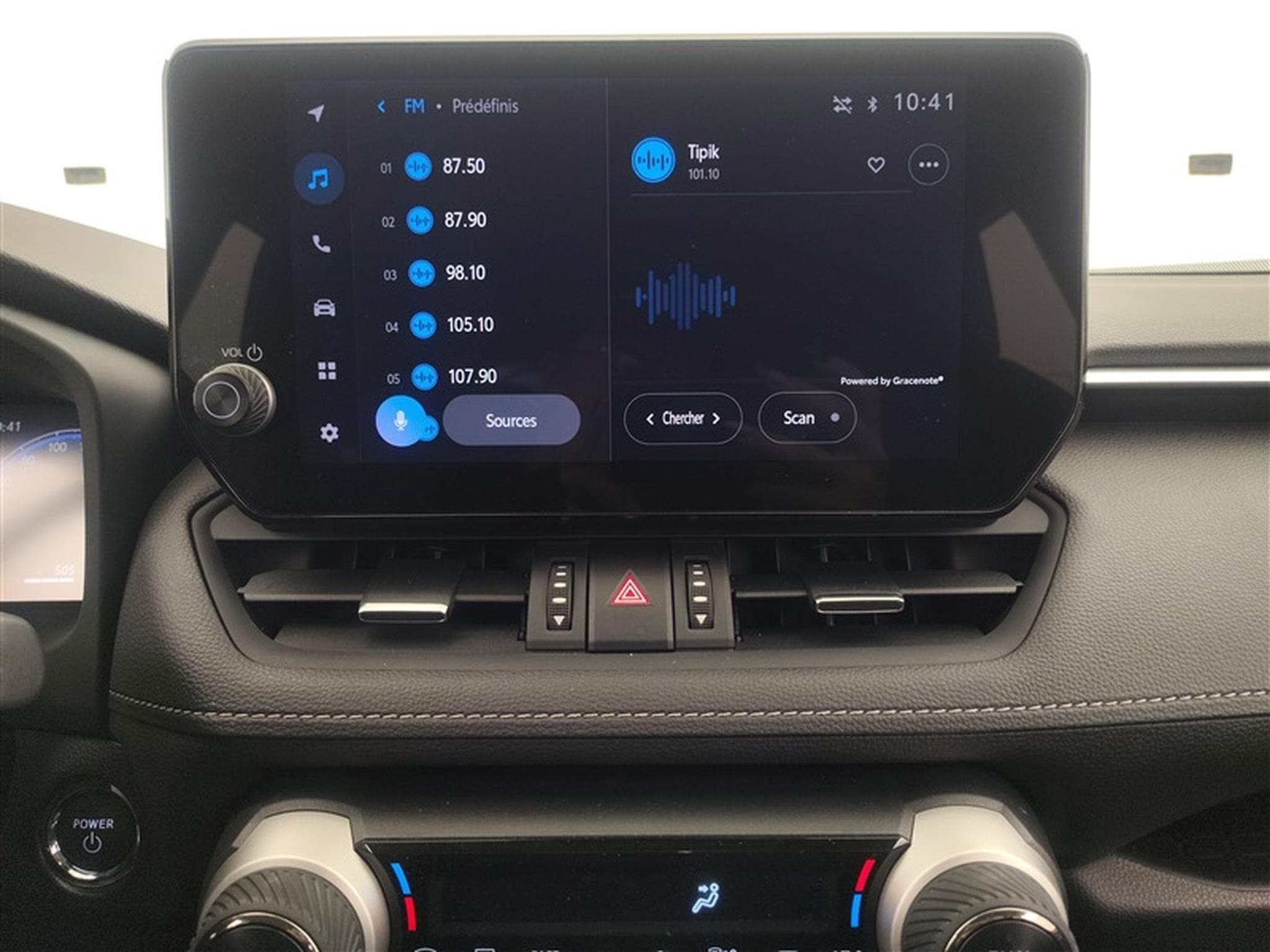 Toyota RAV 4 (2022) - Photo 11