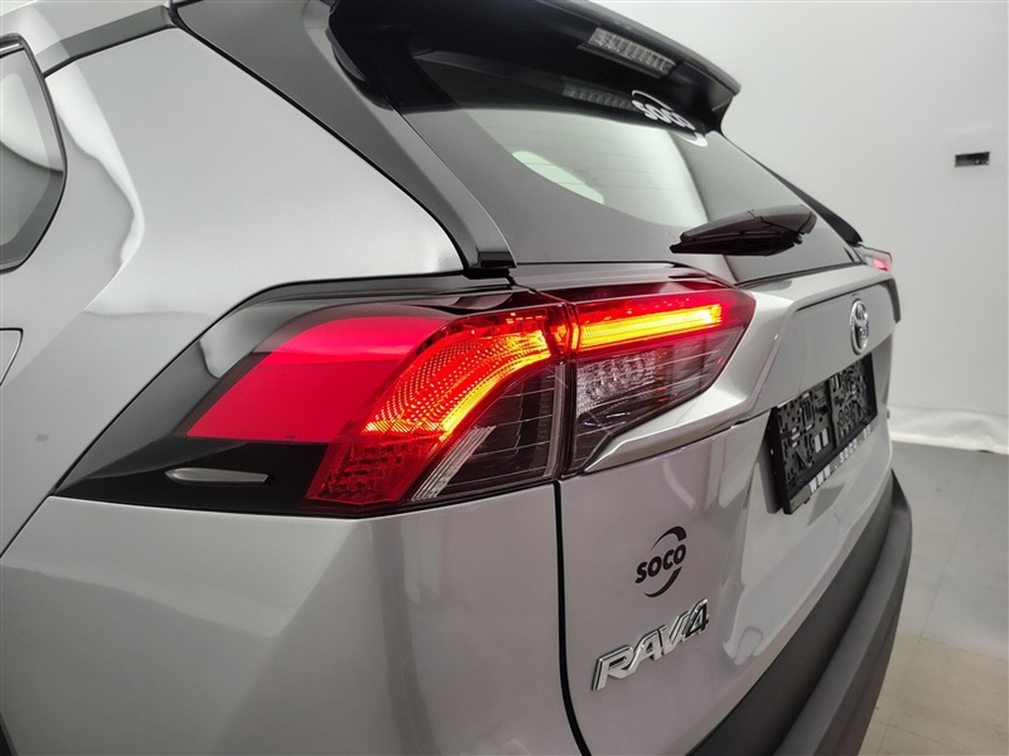Toyota RAV 4 (2022) - Photo 16