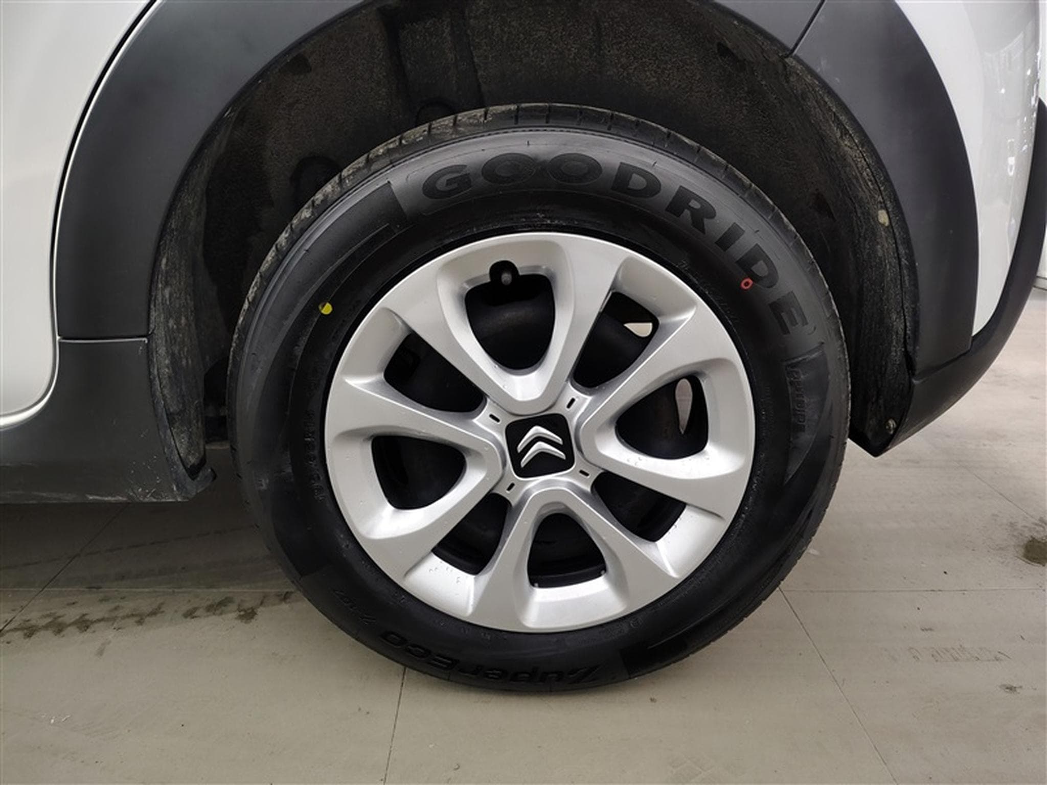 Citroen C3 1.2i PureTech Feel (2019) - Photo 6