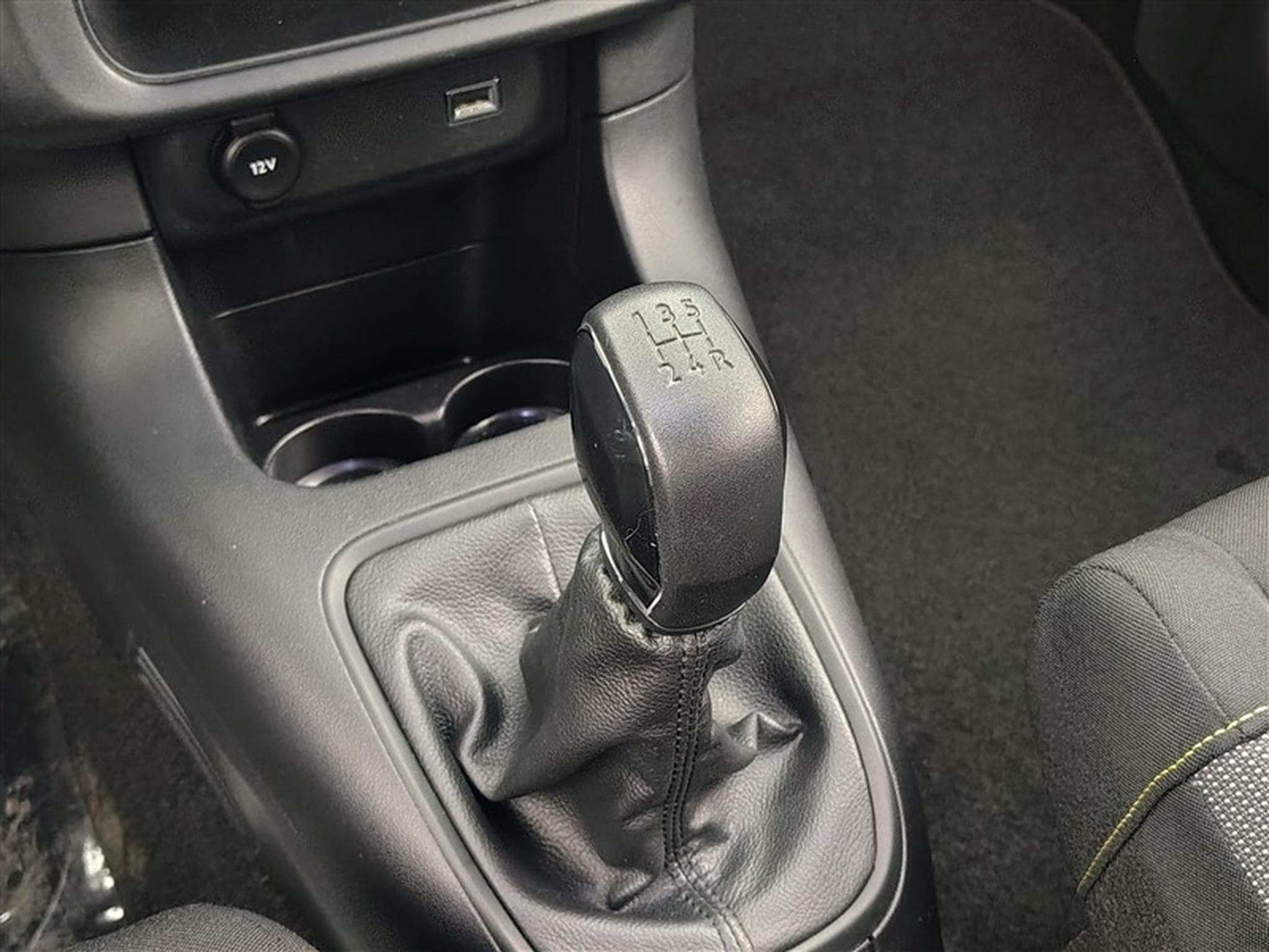 Citroen C3 1.2i PureTech Feel (2019) - Photo 12