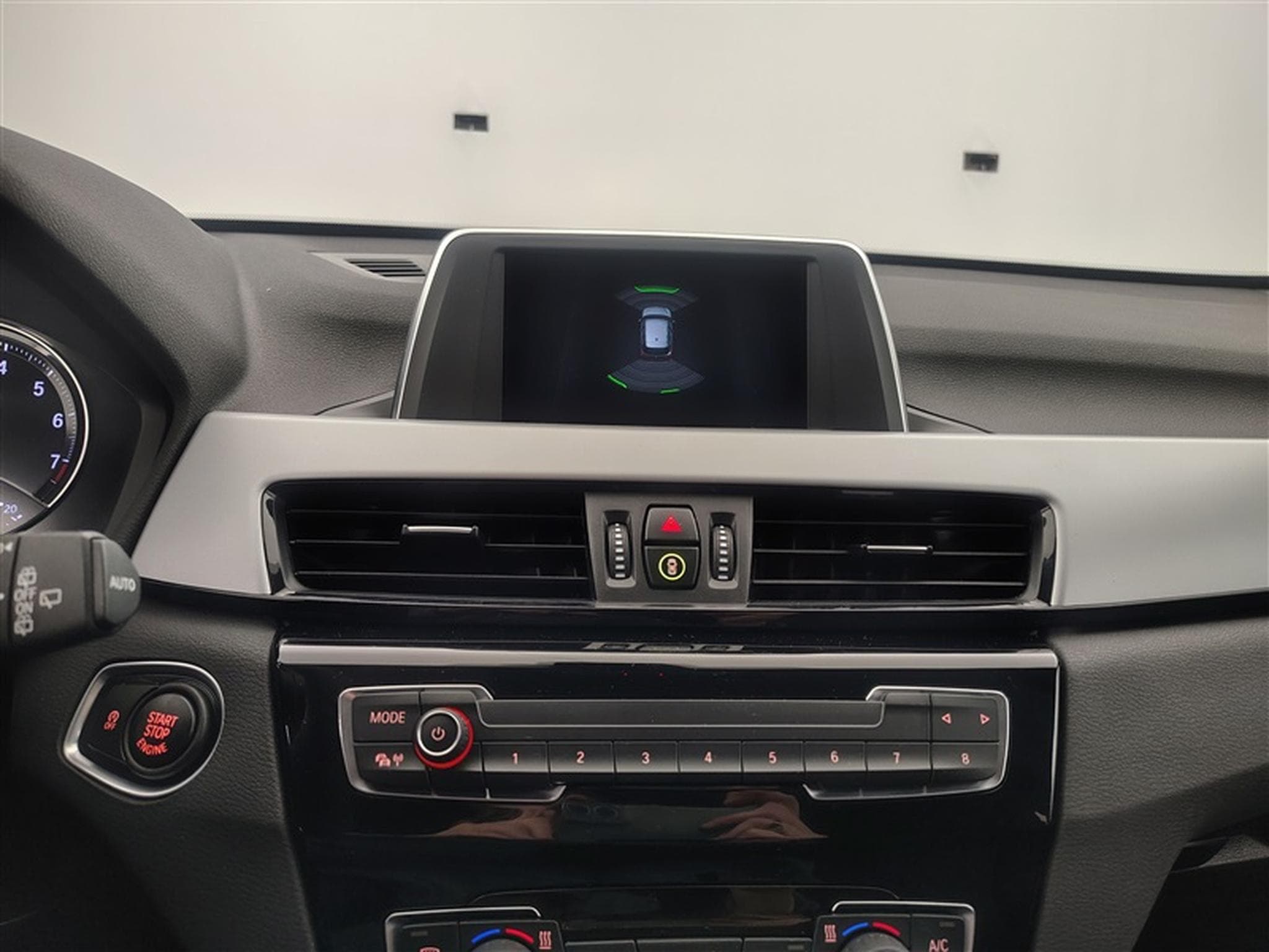 BMW X1 1.5iA sDrive18 OPF (EU6AP) (2021) - Photo 17