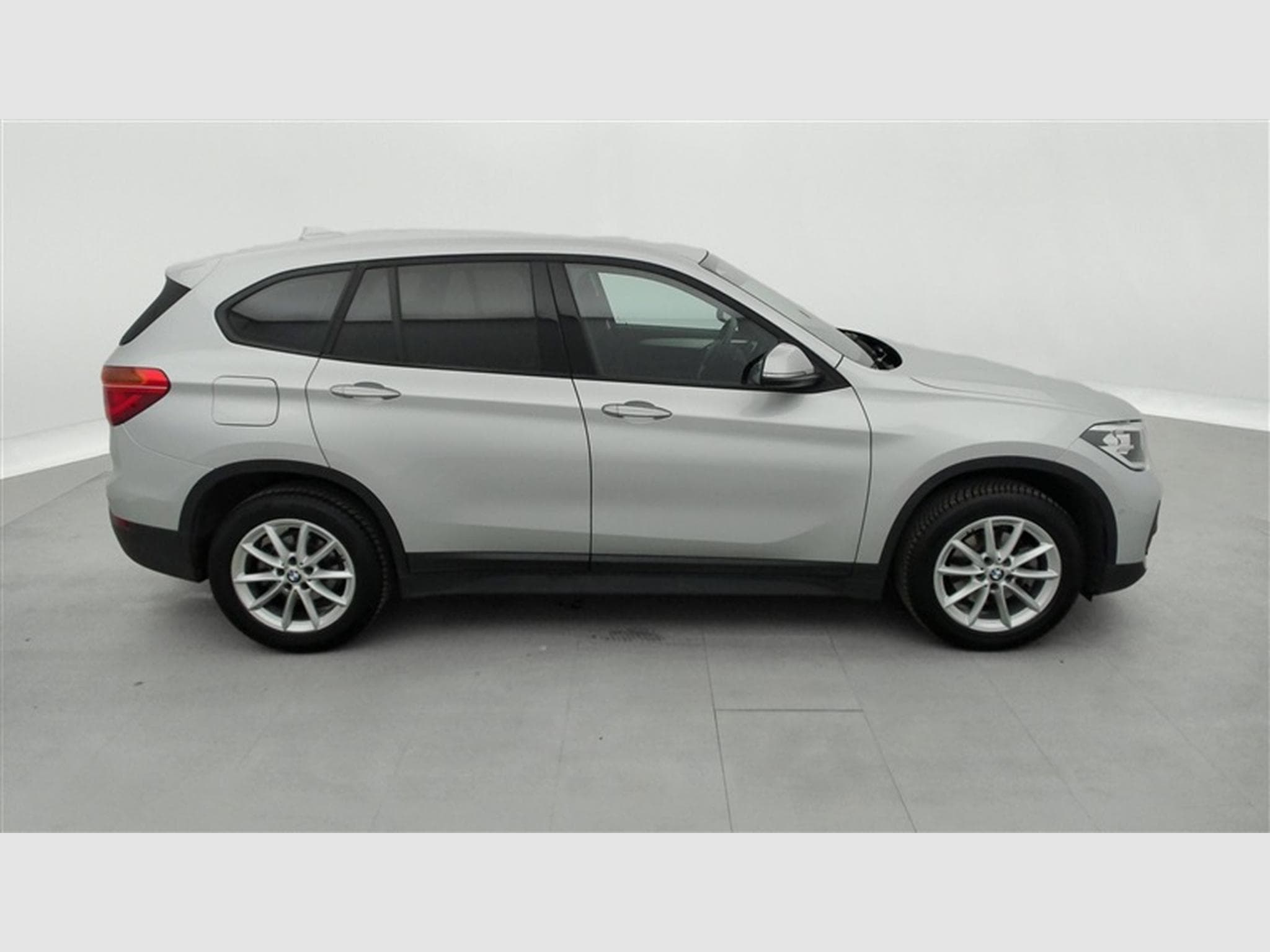 BMW X1 1.5iA sDrive18 OPF (EU6AP) (2021) - Photo 23