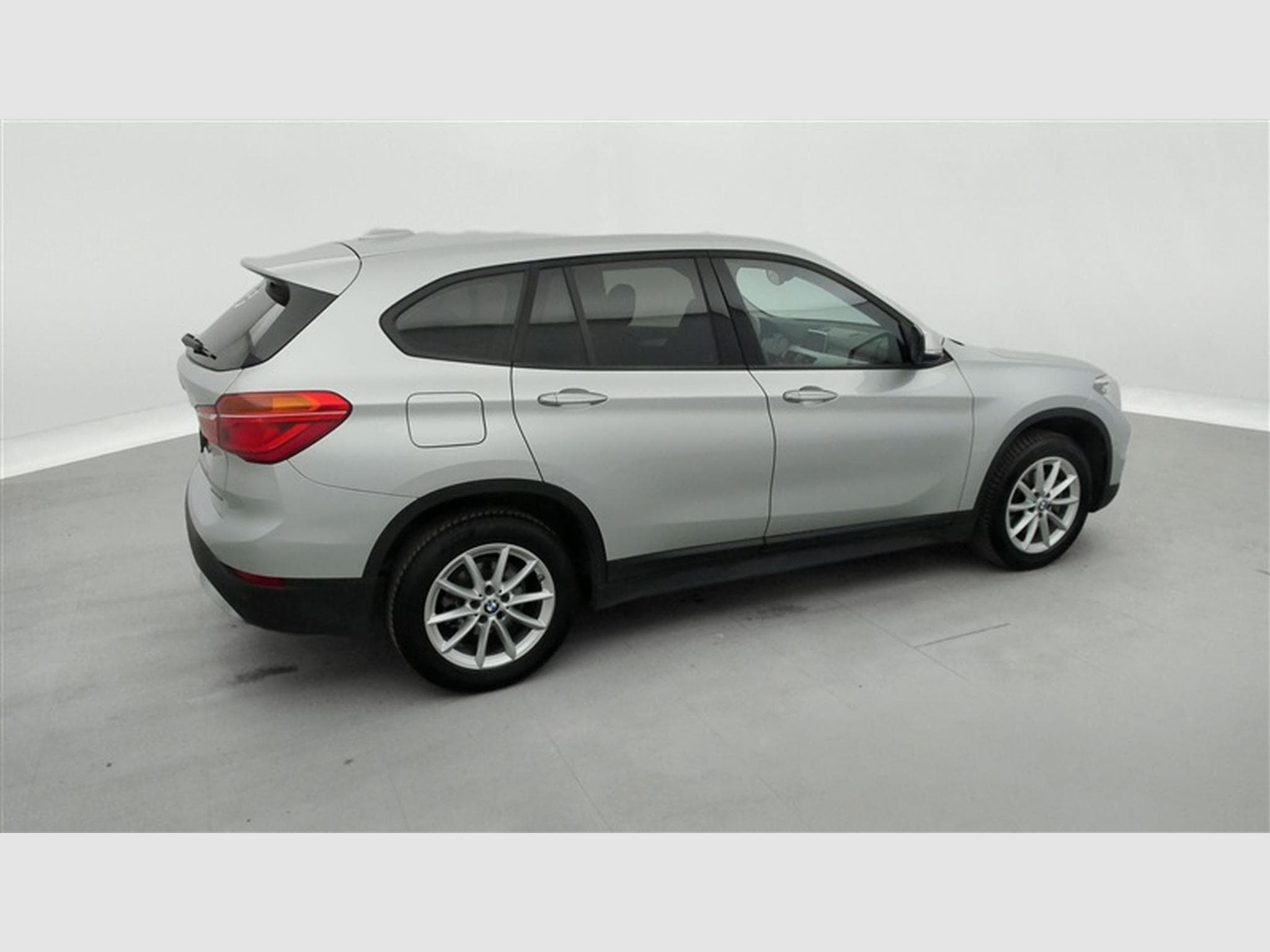 BMW X1 1.5iA sDrive18 OPF (EU6AP) (2021) - Photo 24