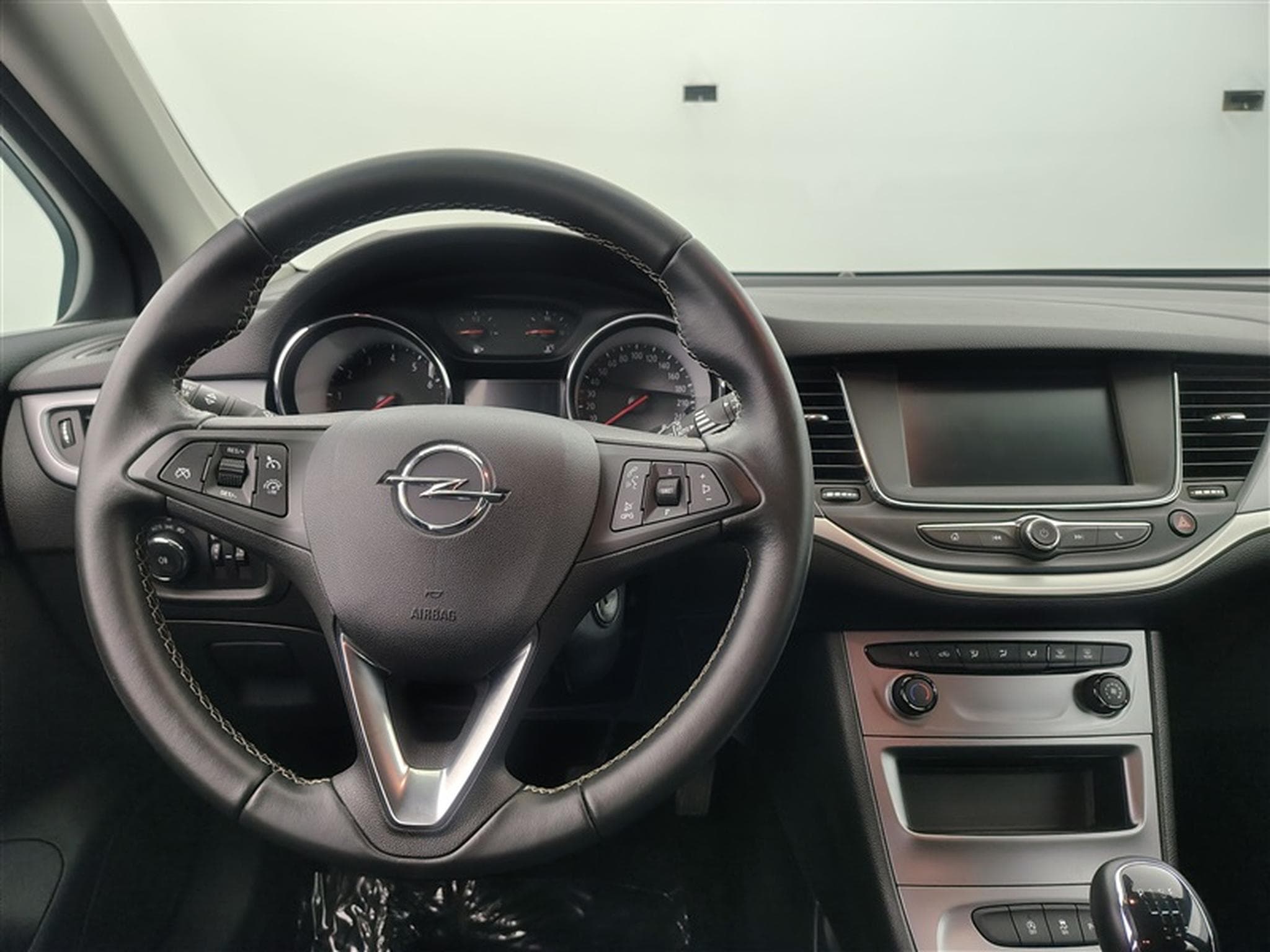 Opel Astra Sports Tourer 1.2 Turbo Edition NAVI/LED/JA/PDC (2021) - Photo 9