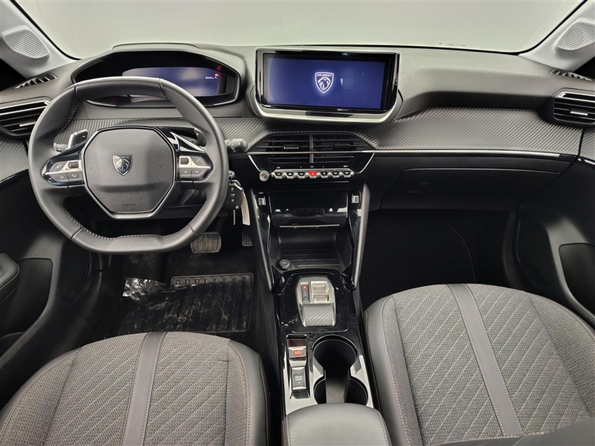 Peugeot 208 1.2 Hybrid 100cv e-DSC6 Allure CARPLAY / FULL LED / S-CUIR (2025) - Photo 8