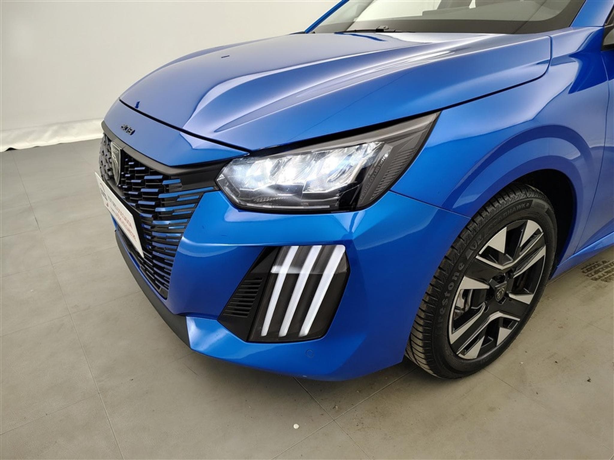 Peugeot 208 1.2 Hybrid 100cv e-DSC6 Allure CARPLAY / FULL LED / S-CUIR (2025) - Photo 15