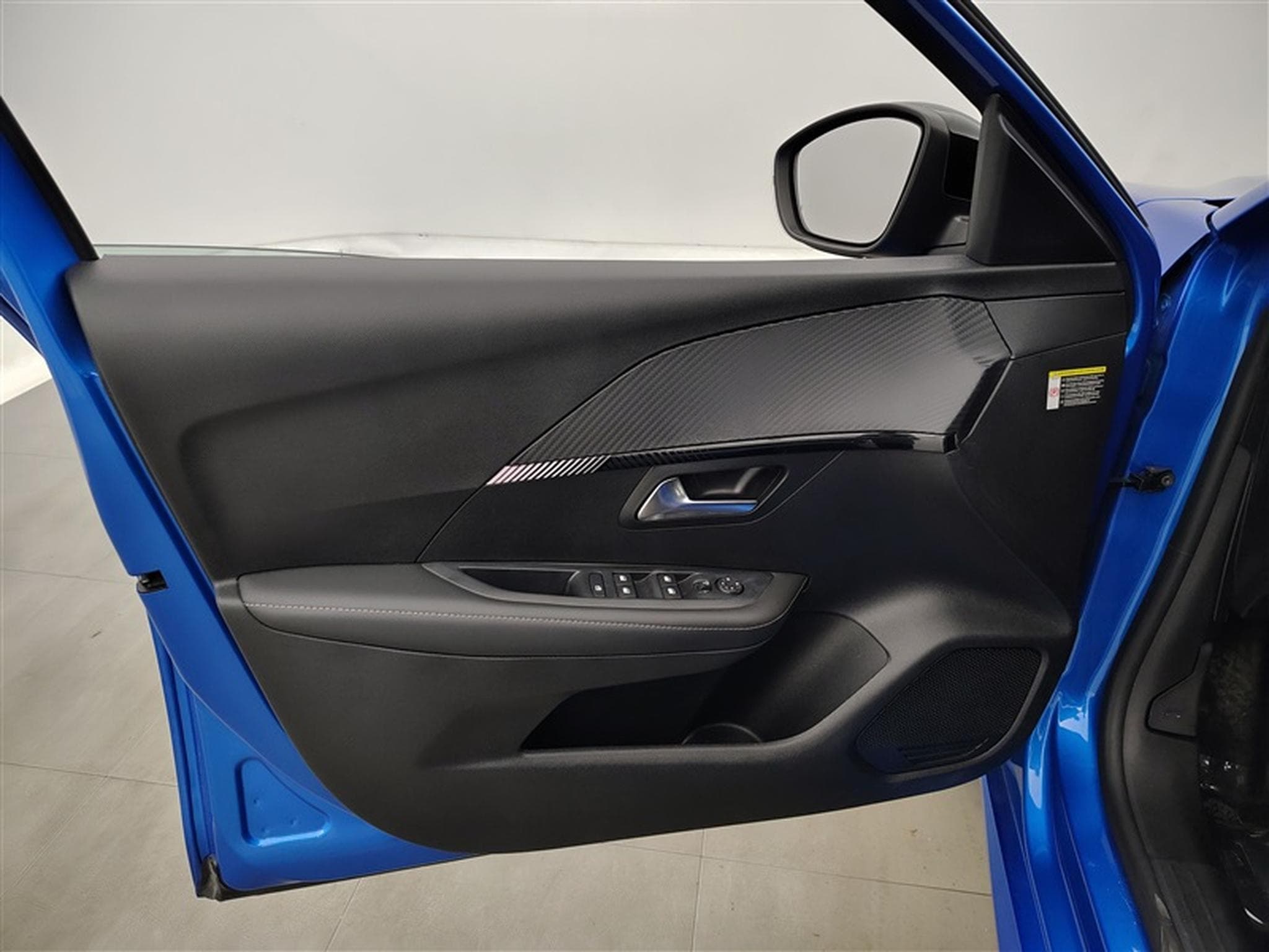 Peugeot 208 1.2 Hybrid 100cv e-DSC6 Allure CARPLAY / FULL LED / S-CUIR (2025) - Photo 16