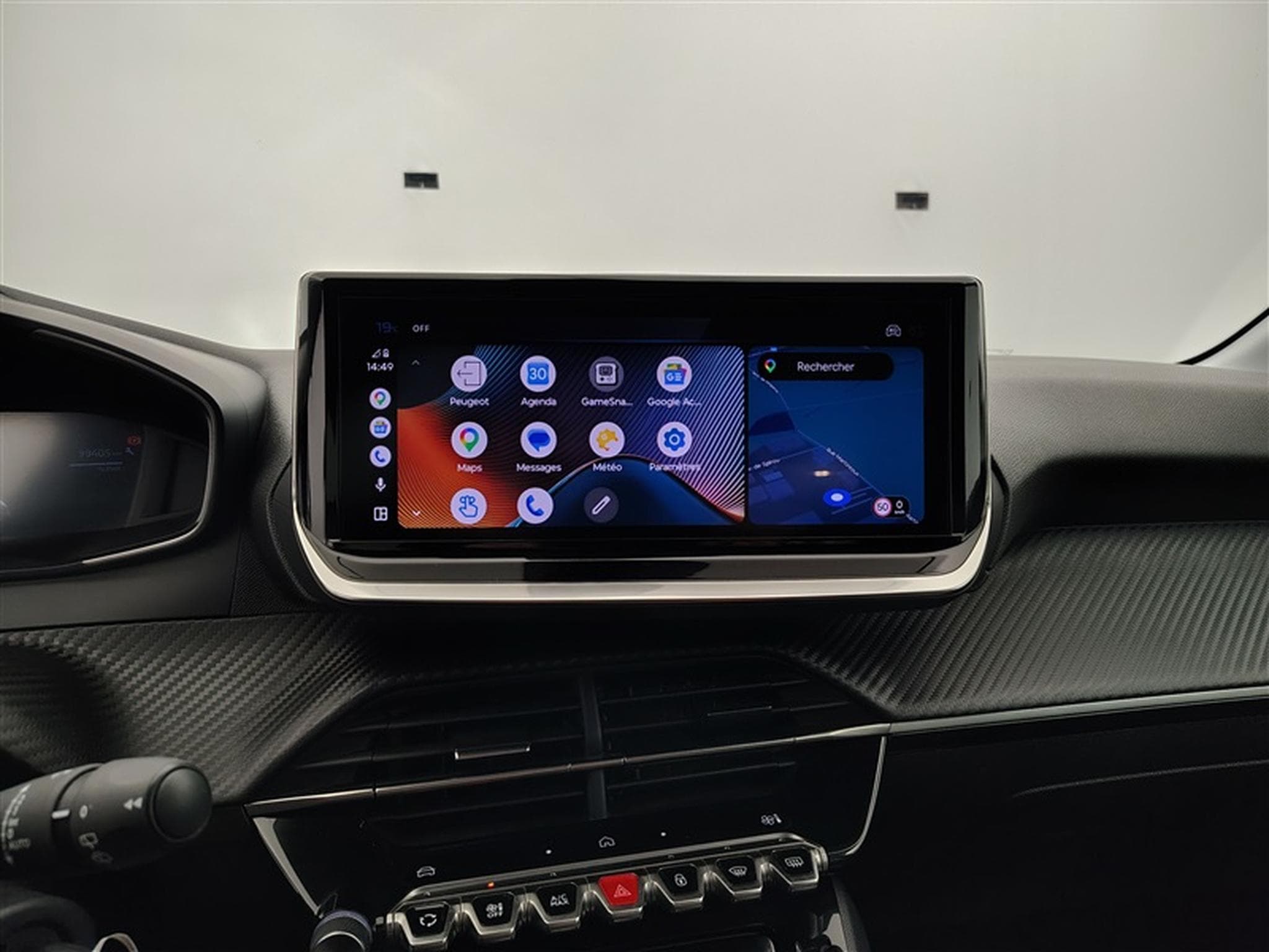 Peugeot 208 1.2 Hybrid 100cv e-DSC6 Allure CARPLAY / FULL LED / S-CUIR (2025) - Photo 19