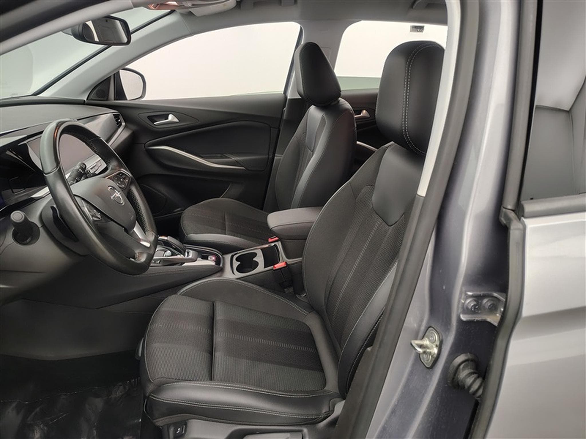 Opel Grandland 1.5 Turbo D Business EAT8 NAVI / FULL LED / S-CUIR (2023) - Photo 7