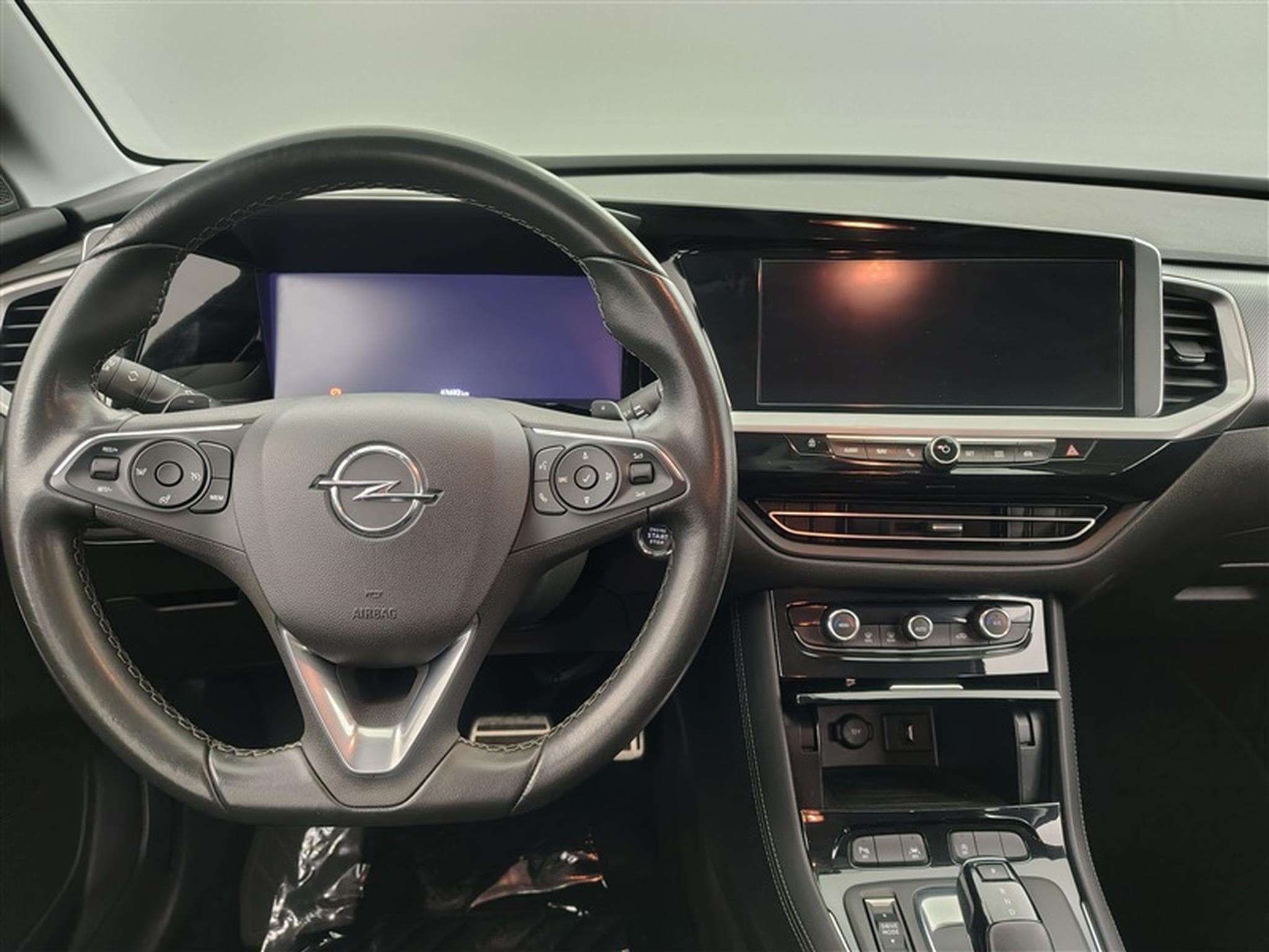Opel Grandland 1.5 Turbo D Business EAT8 NAVI / FULL LED / S-CUIR (2023) - Photo 9