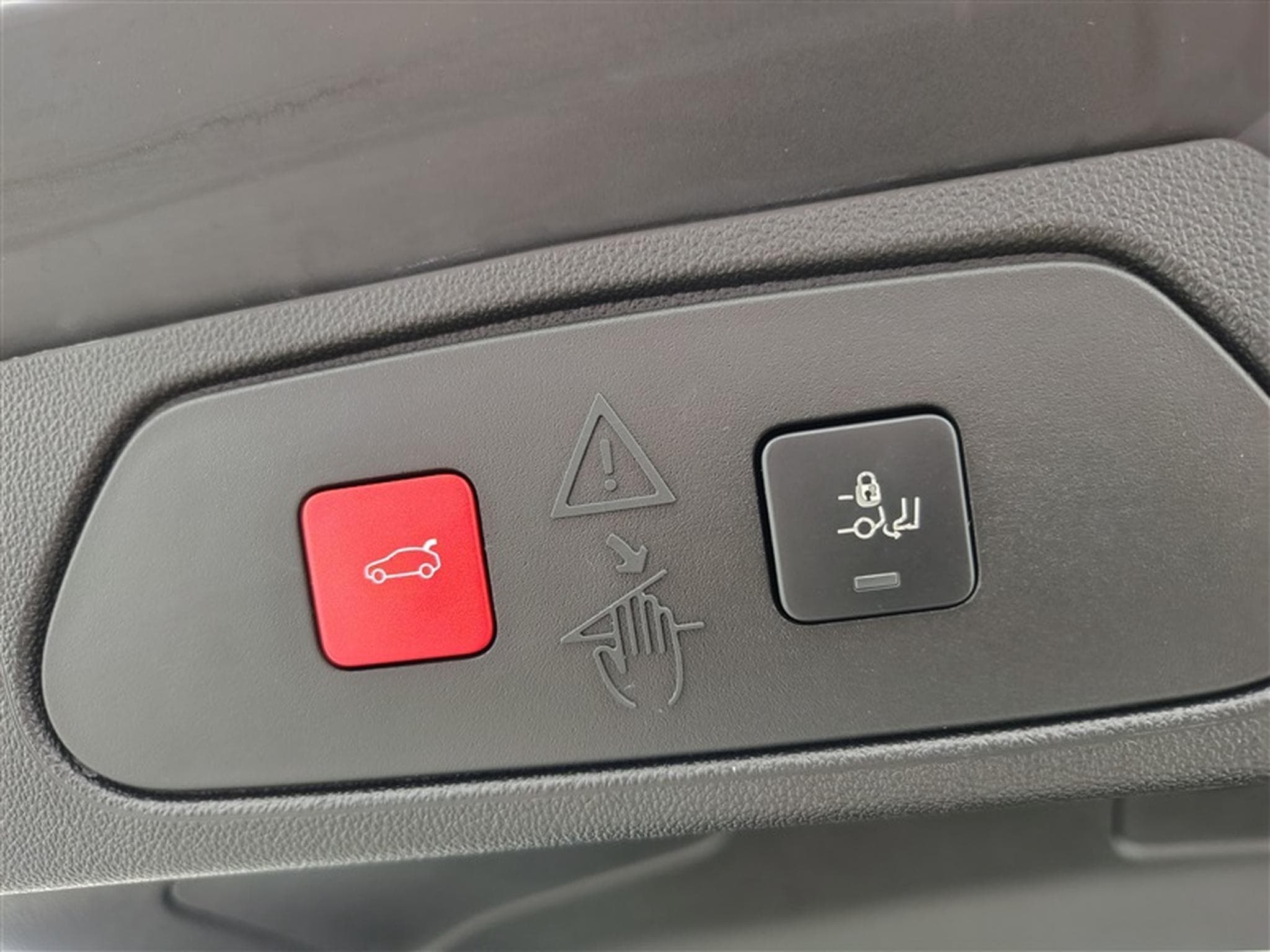 Opel Grandland 1.5 Turbo D Business EAT8 NAVI / FULL LED / S-CUIR (2023) - Photo 18