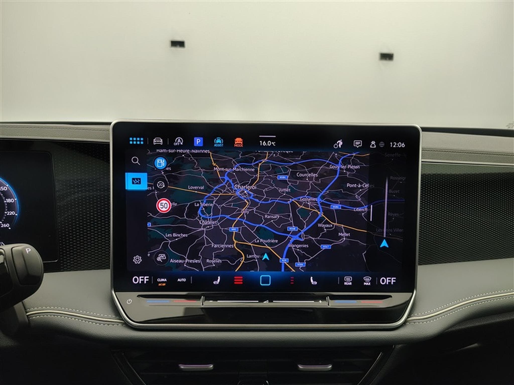 VW Passat 2.0 TDi 150cv DSG Elegance NAVI / FULL LED / CUIR-ALCANTARA (2024) - Photo 11