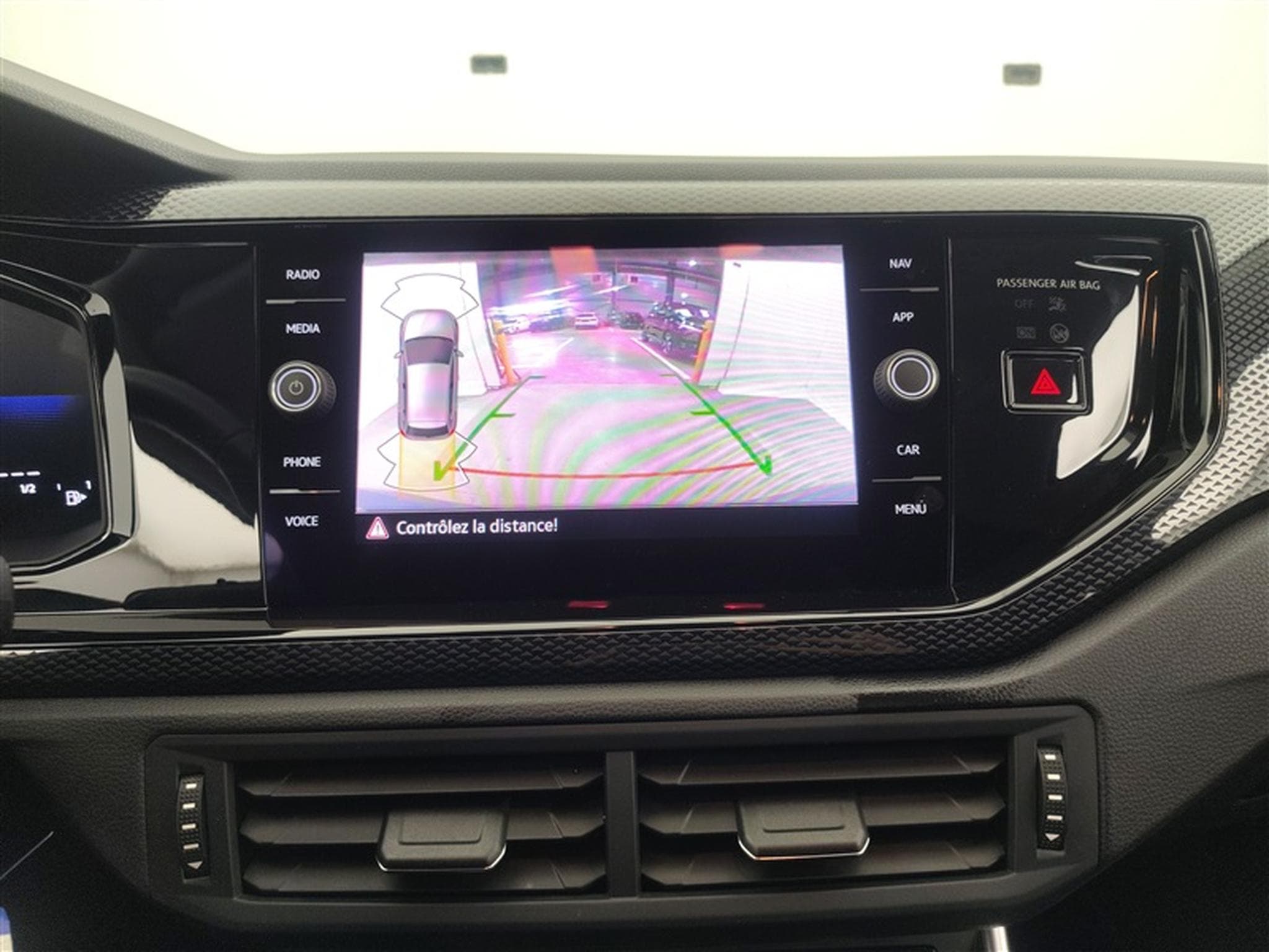 VW Polo 1.0 TSI 95Cv DSG Edition CARPLAY / CAMERA / ALU (2025) - Photo 18