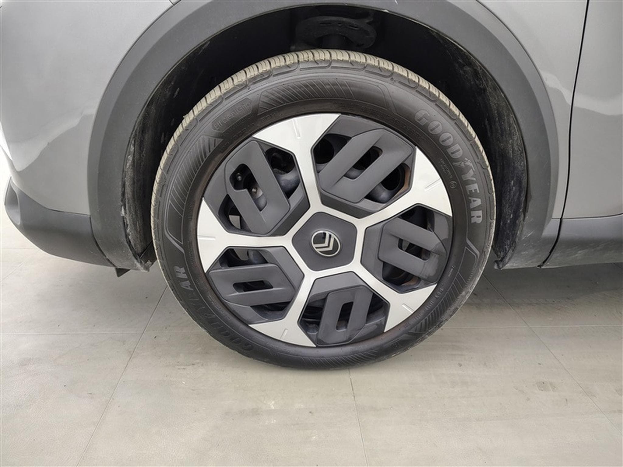 Citroen C4 1.2 Hybrid 145cv e-DCS6 Plus NAVI / FULL LED / CAMERA (2025) - Foto 6