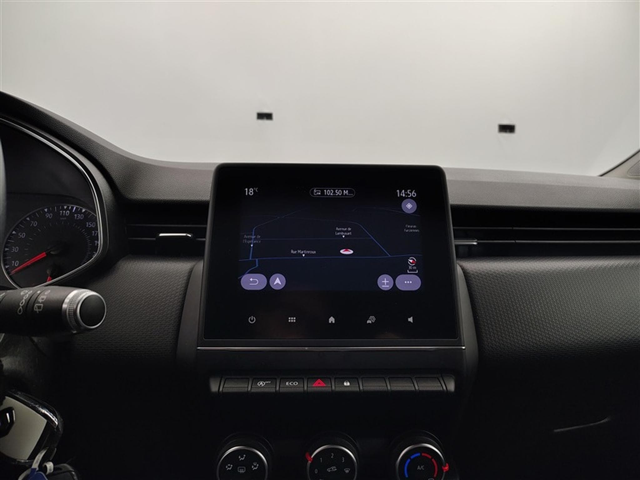 Renault Clio 1.0 TCe Limited (2020) - Foto 11