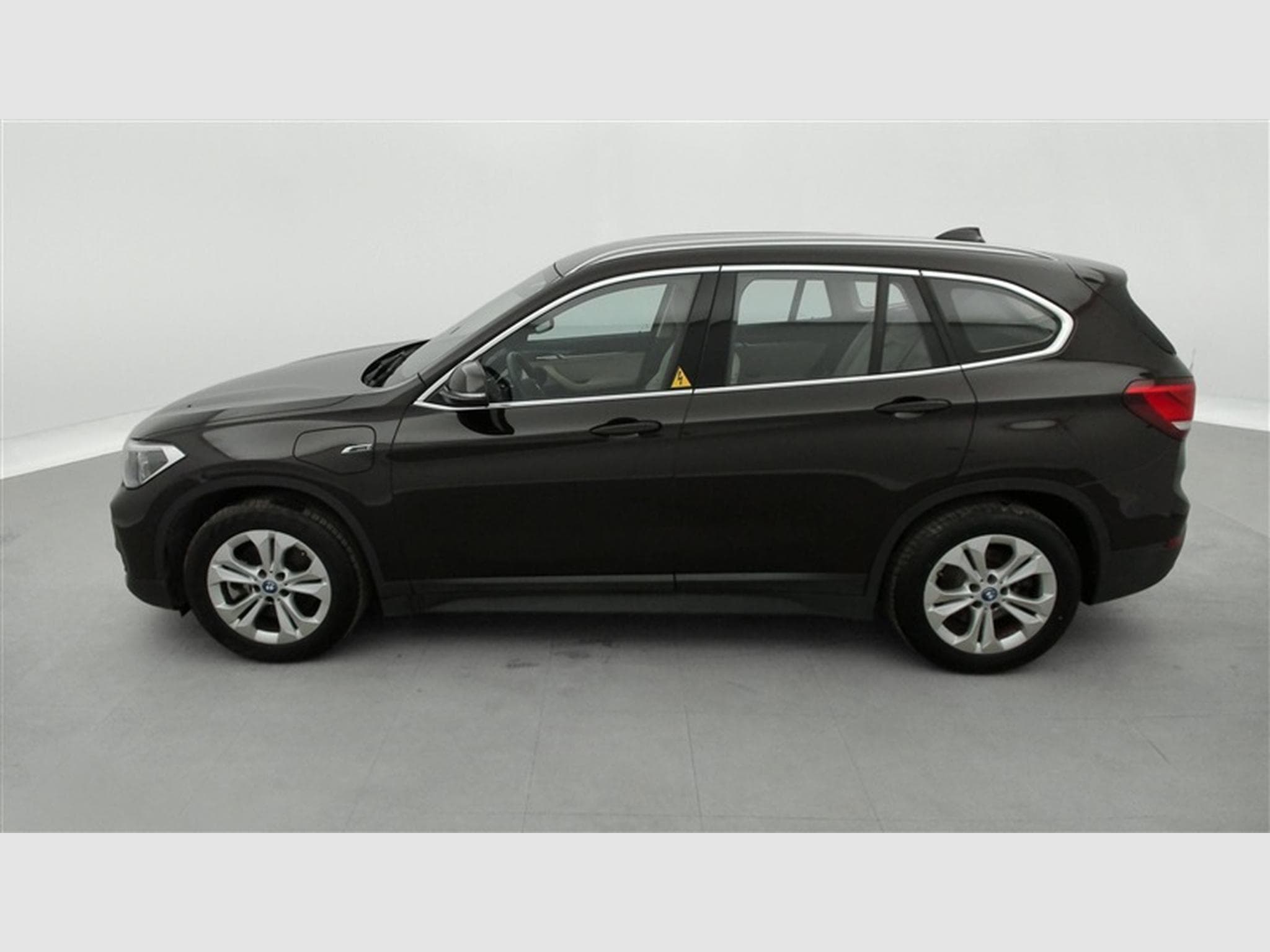 BMW X1 PHEV 1.5iA xDrive25e NAVI / FULL LED / CUIR SPORT (2021) - Foto 3
