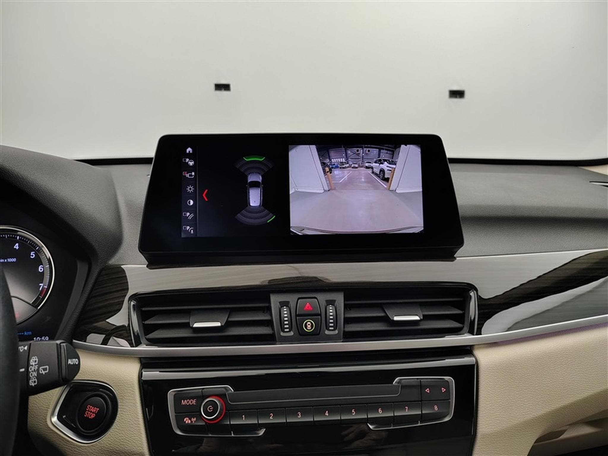 BMW X1 PHEV 1.5iA xDrive25e NAVI / FULL LED / CUIR SPORT (2021) - Foto 18