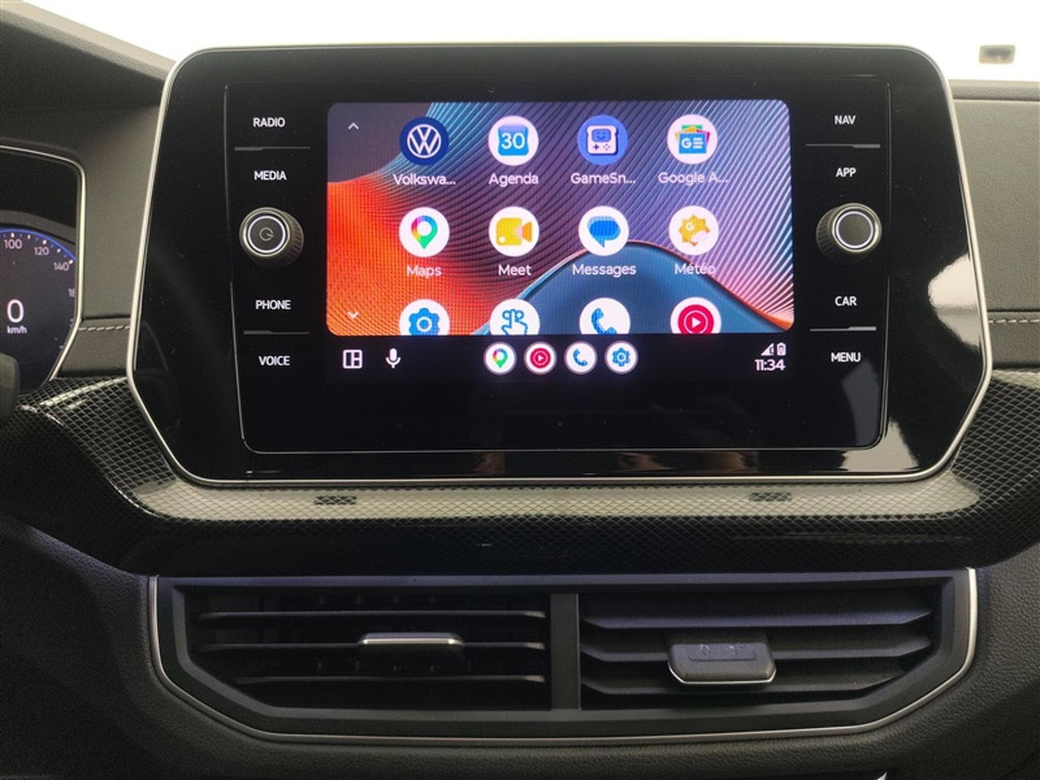 VW T-Cross 1.0 TSI R-Line Business Premium DSG *NAVI/FULL LED/CAM/JA* (2025) - Foto 20