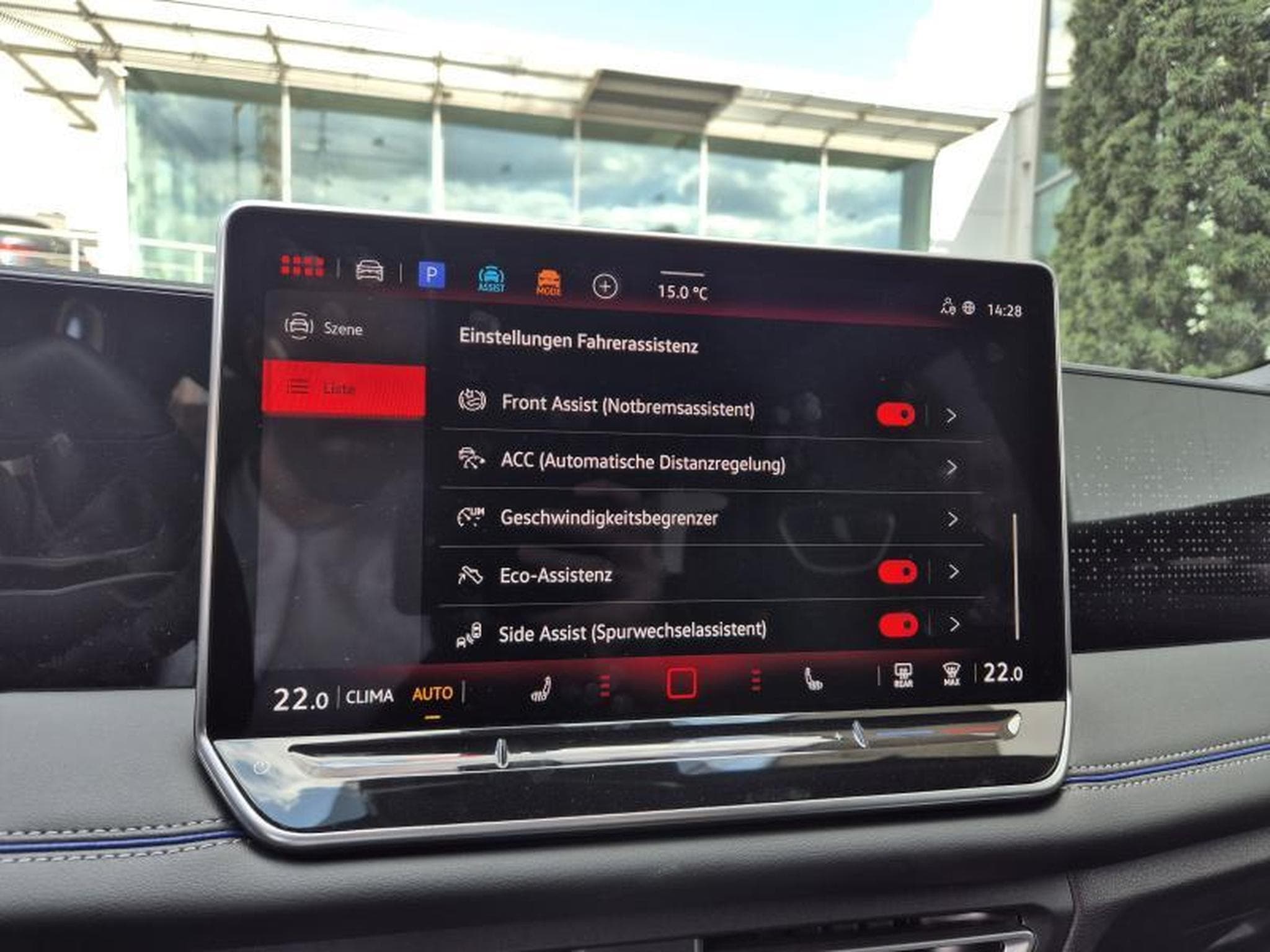 VW Tiguan R-line 2.0 TDI DSG (2025) - Photo 9