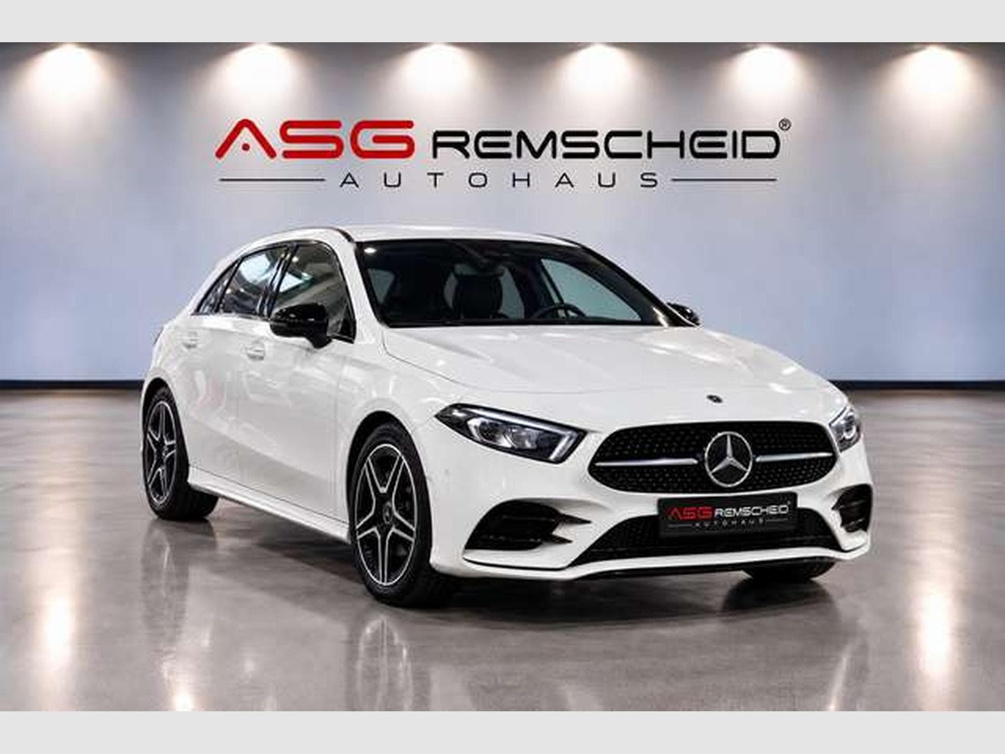 Mercedes A 180 AMG Line 2.HD *Night*PDC*LED*SHZ*Automatik (2022) - Photo 1