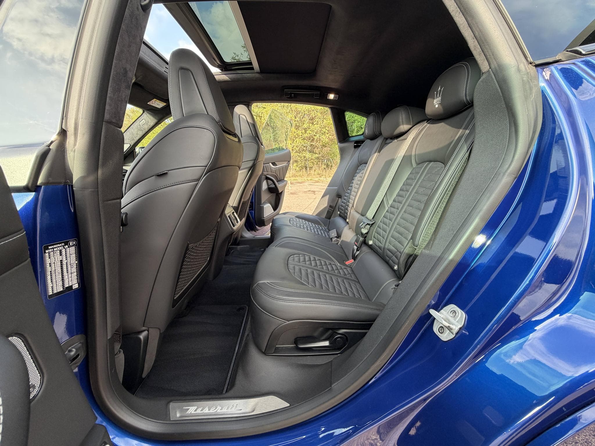 Maserati Levante Trofeo 3.8 V8 580ch / suivi complet réseau / config exceptio (2020) - Photo 36