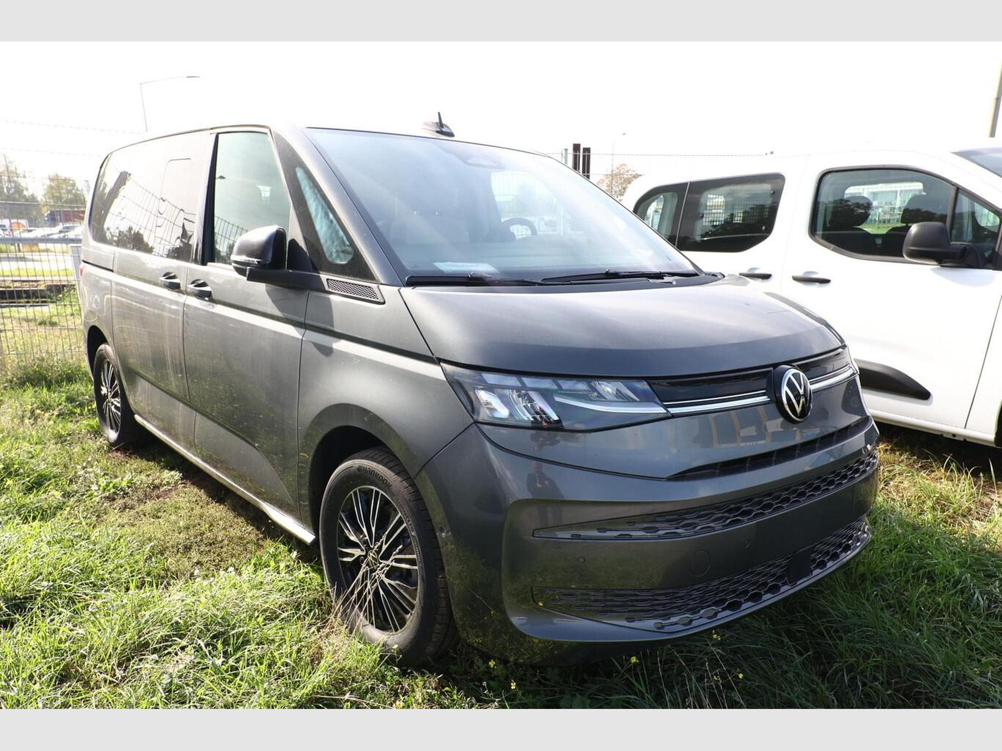 VW T7 LIFE (2026) - Photo 2