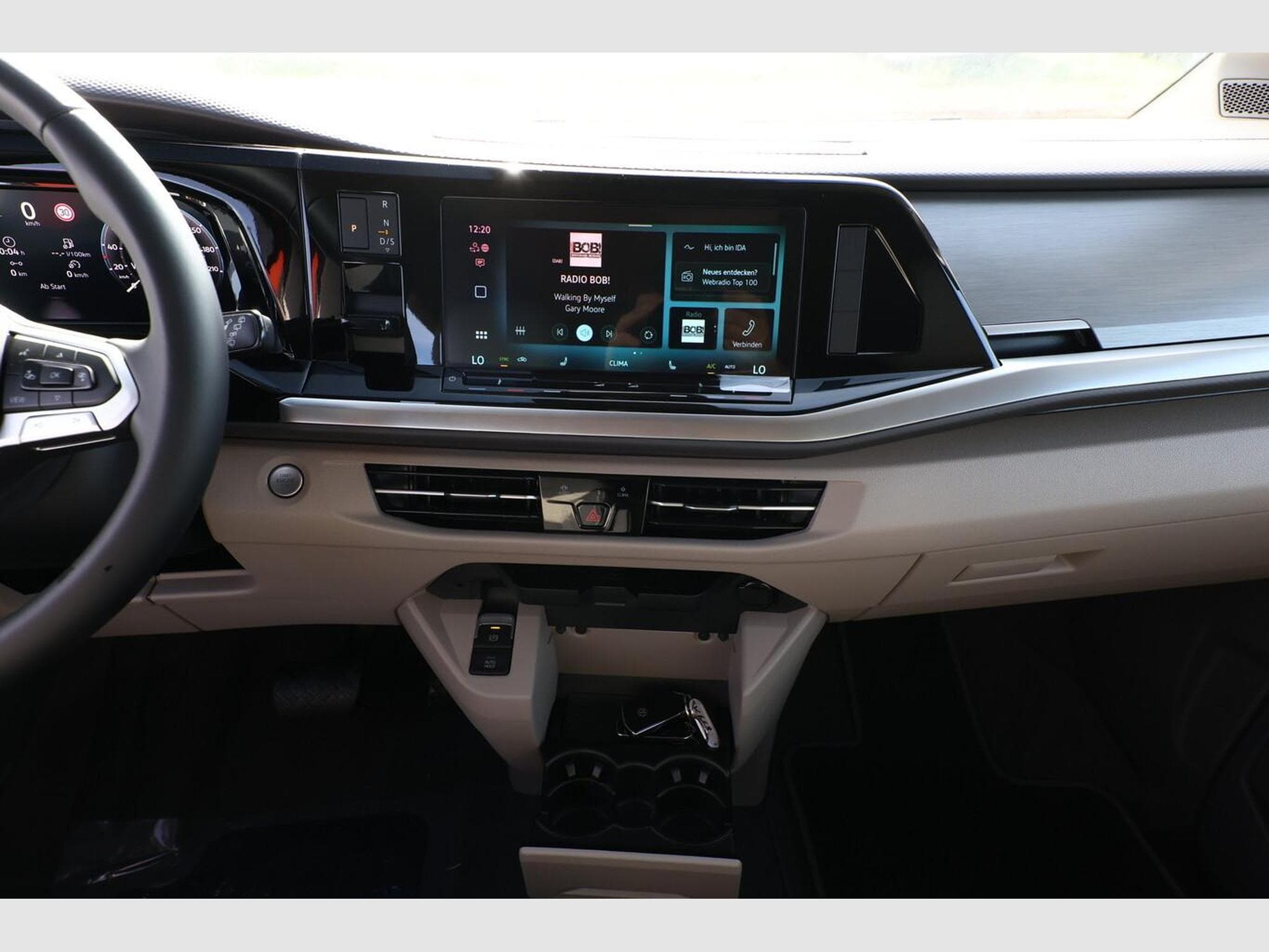 VW T7 LIFE (2026) - Photo 8