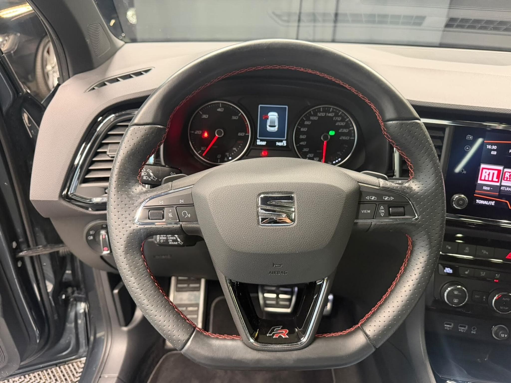 Seat Ateca 2.0 TDi 190 FR 4DRIVE (2020) - Photo 8