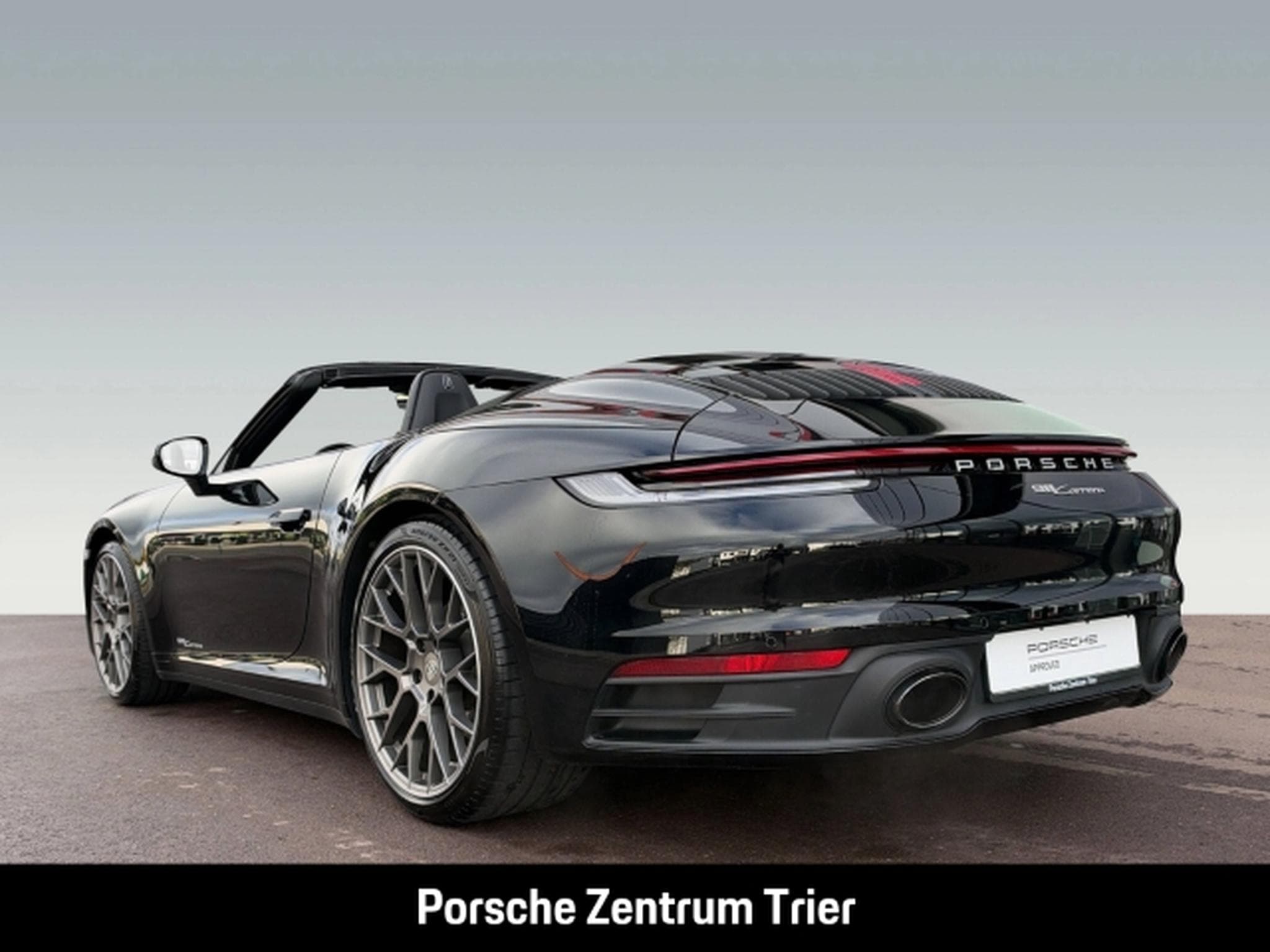 Porsche 992 (911) Carrera Cabriolet (2021) - Photo 3