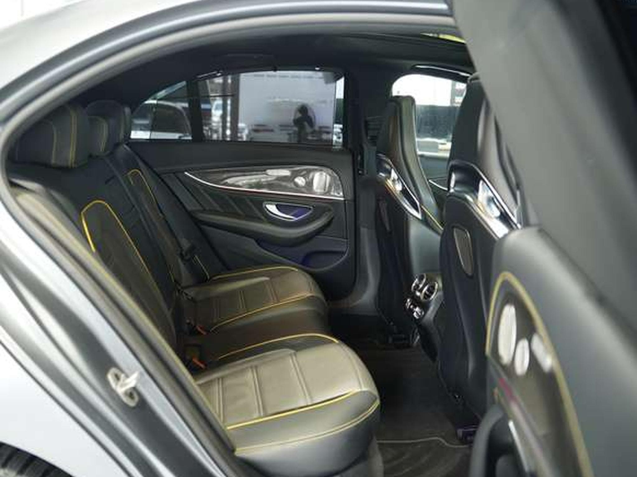 Mercedes E 63 AMG S 4M+ Limousine *Schale *Perf-AGA *Pano (2023) - Photo 29