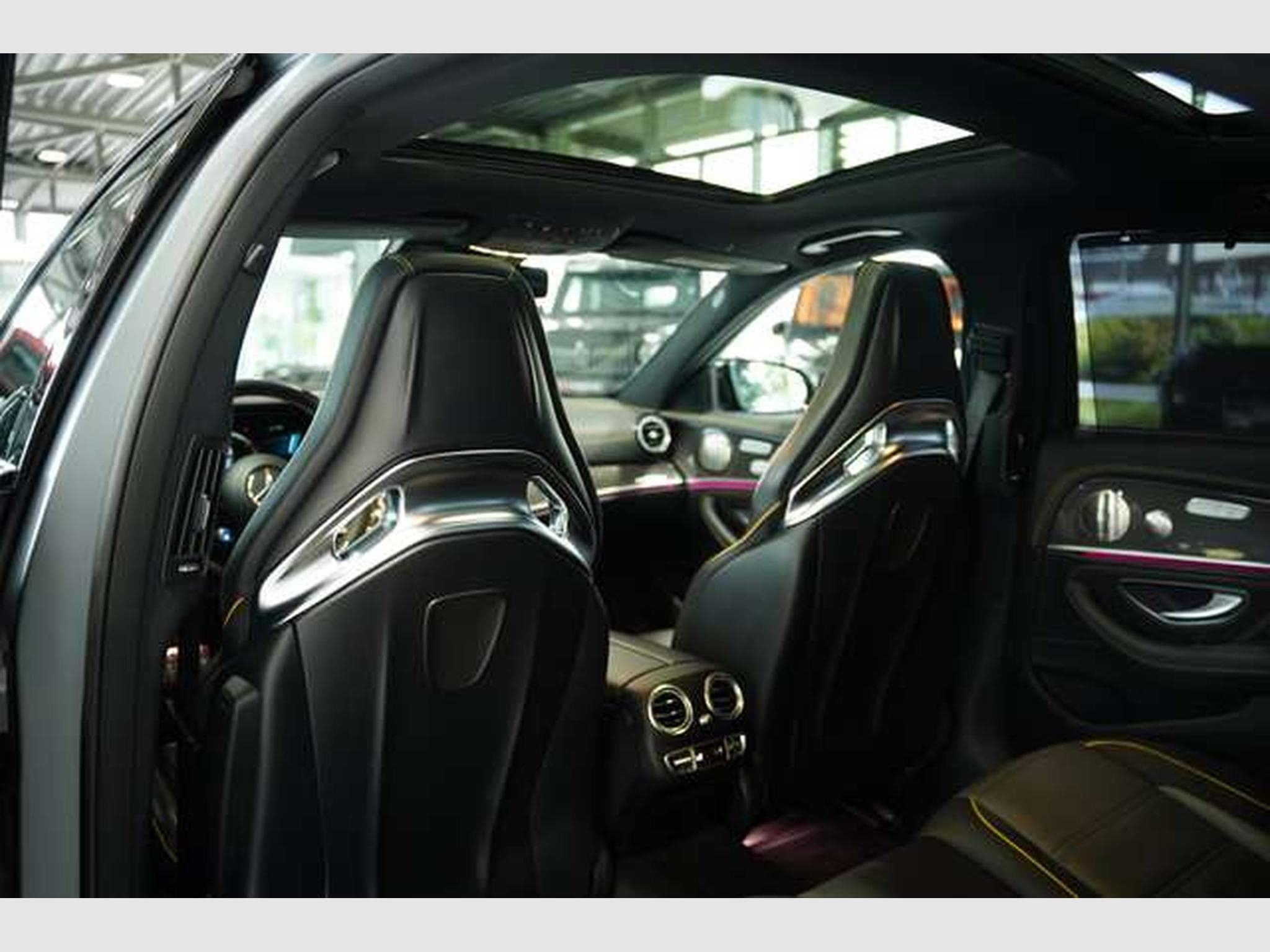 Mercedes E 63 AMG S 4M+ Limousine *Schale *Perf-AGA *Pano (2023) - Photo 27