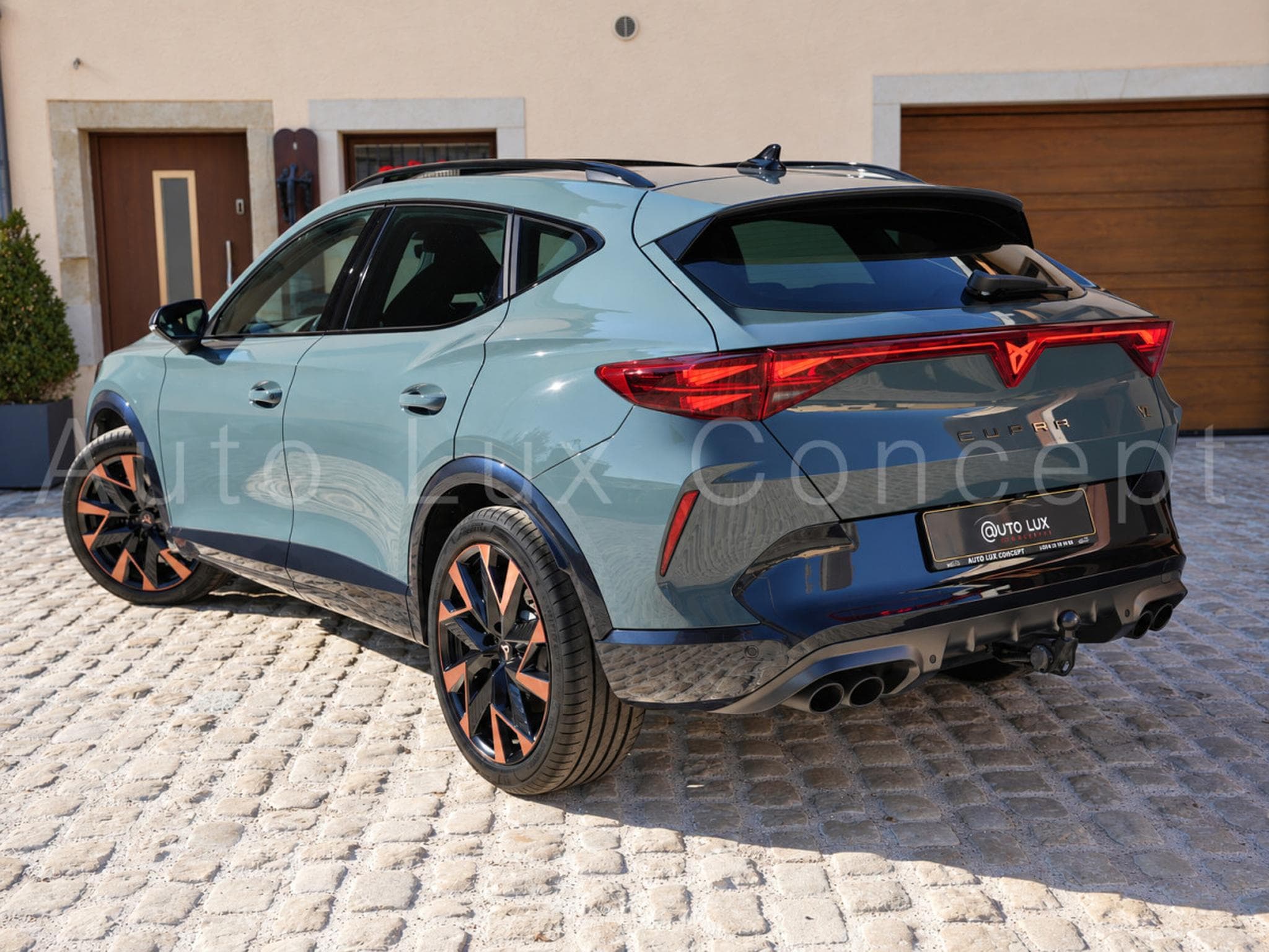 Cupra Formentor VZ 2.0 TSI 333 ch DSG7 4Drive (2026) - Photo 4