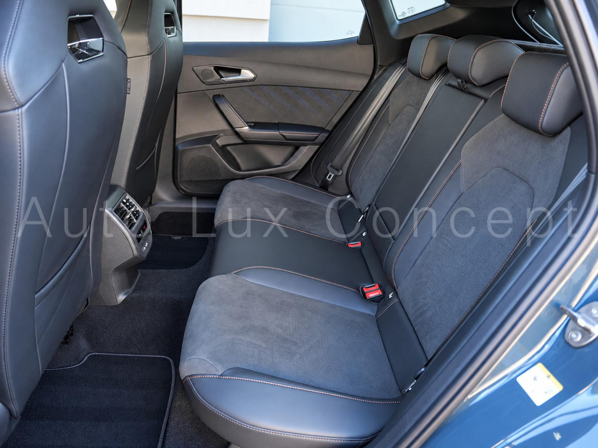 Cupra Formentor VZ 2.0 TSI 333 ch DSG7 4Drive (2026) - Photo 9
