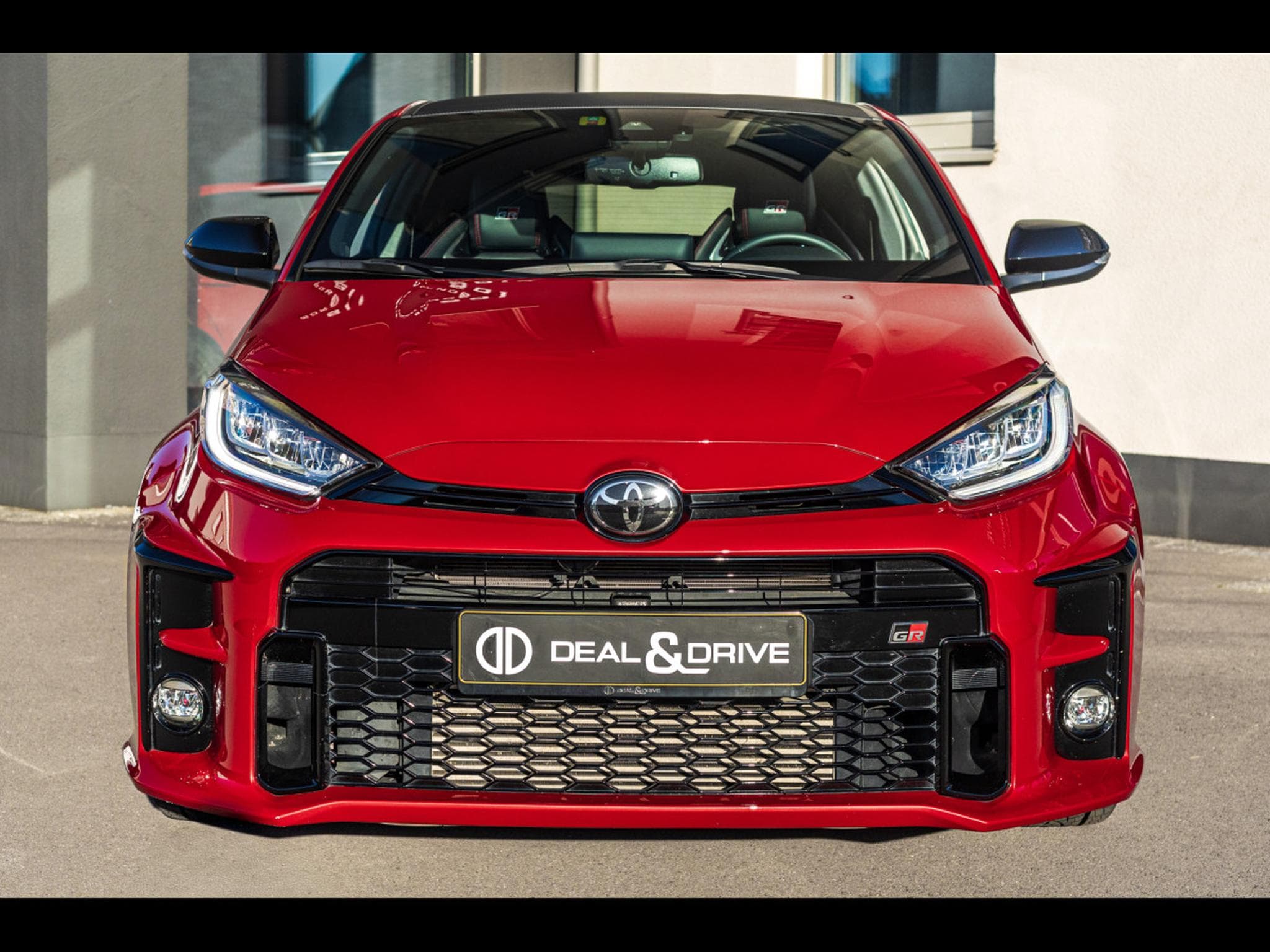 Toyota Yaris GR-FOUR 1.6L TURBO HIGH PERFORMANCE - MANUAL 6 - KARMINA-ROT (2022) - Photo 5