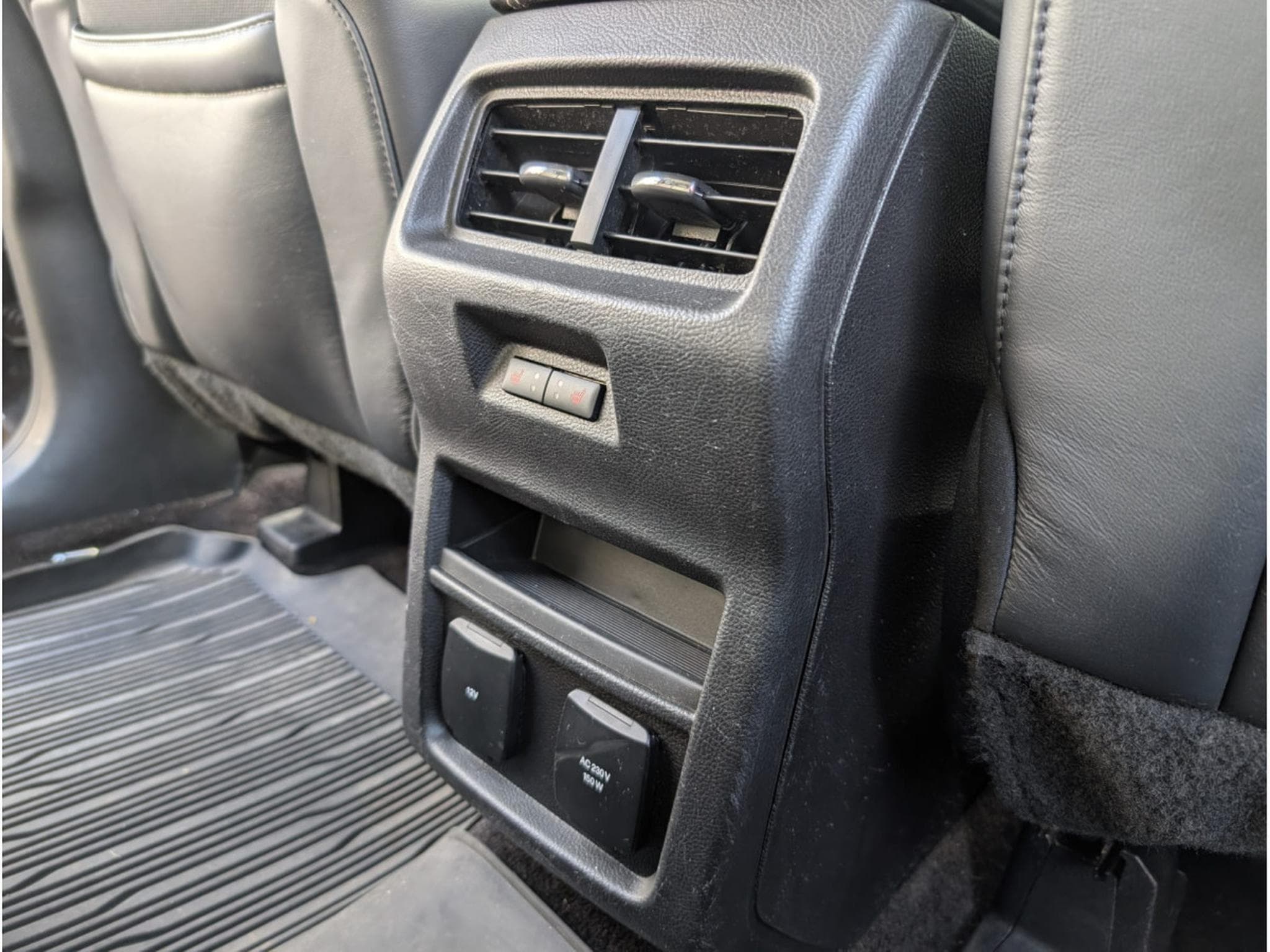 Volvo XC60 250CV Inscription (2018) - Photo 15