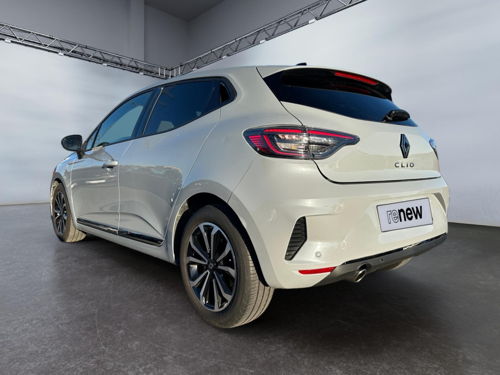 Renault Clio 1.0 TCe Techno (2025) - Photo 3