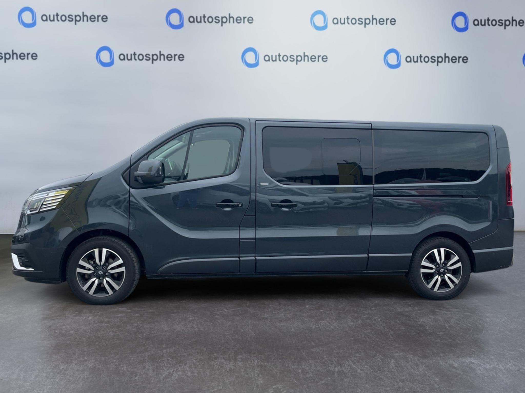 Renault Trafic 2.0 blue DCI 170 EDC Grand Spaceclass (2025) - Photo 3