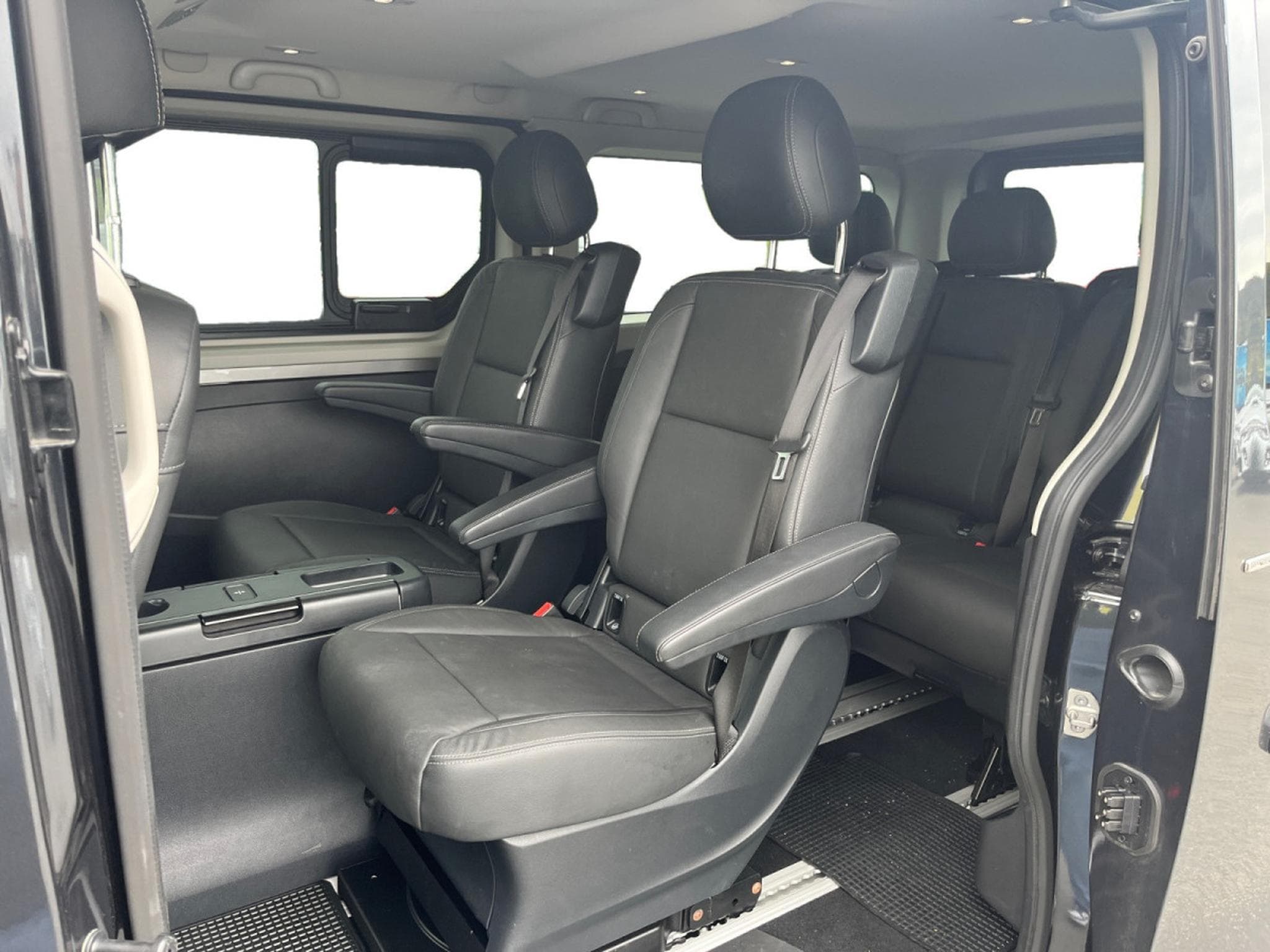 Renault Trafic 2.0 blue DCI 170 EDC Grand Spaceclass (2025) - Photo 9