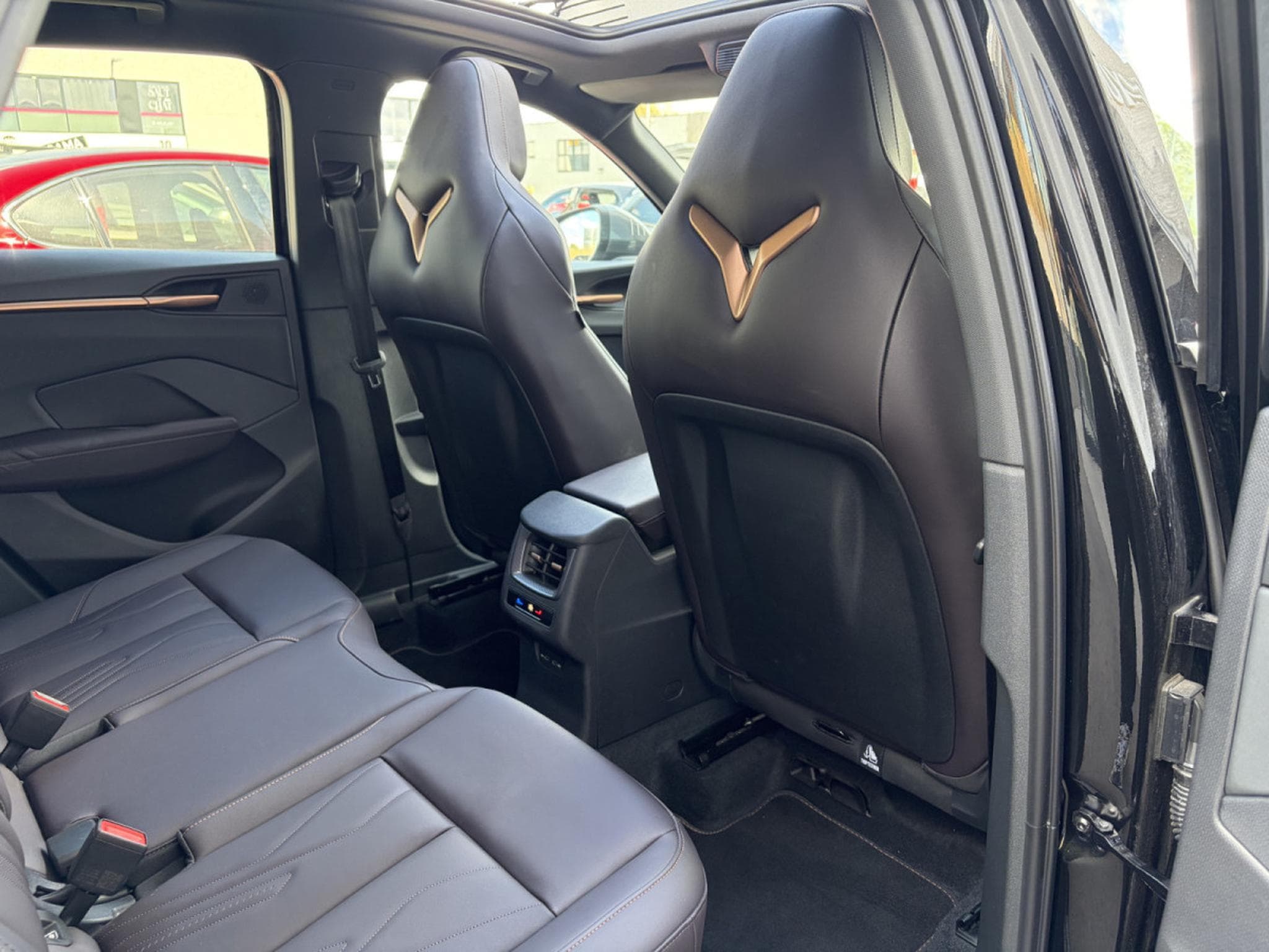Cupra Terramar Terramar 2.0 TSI 195 kW/4Drive VZ /PANORAMA/*VOLL (2025) - Foto 17
