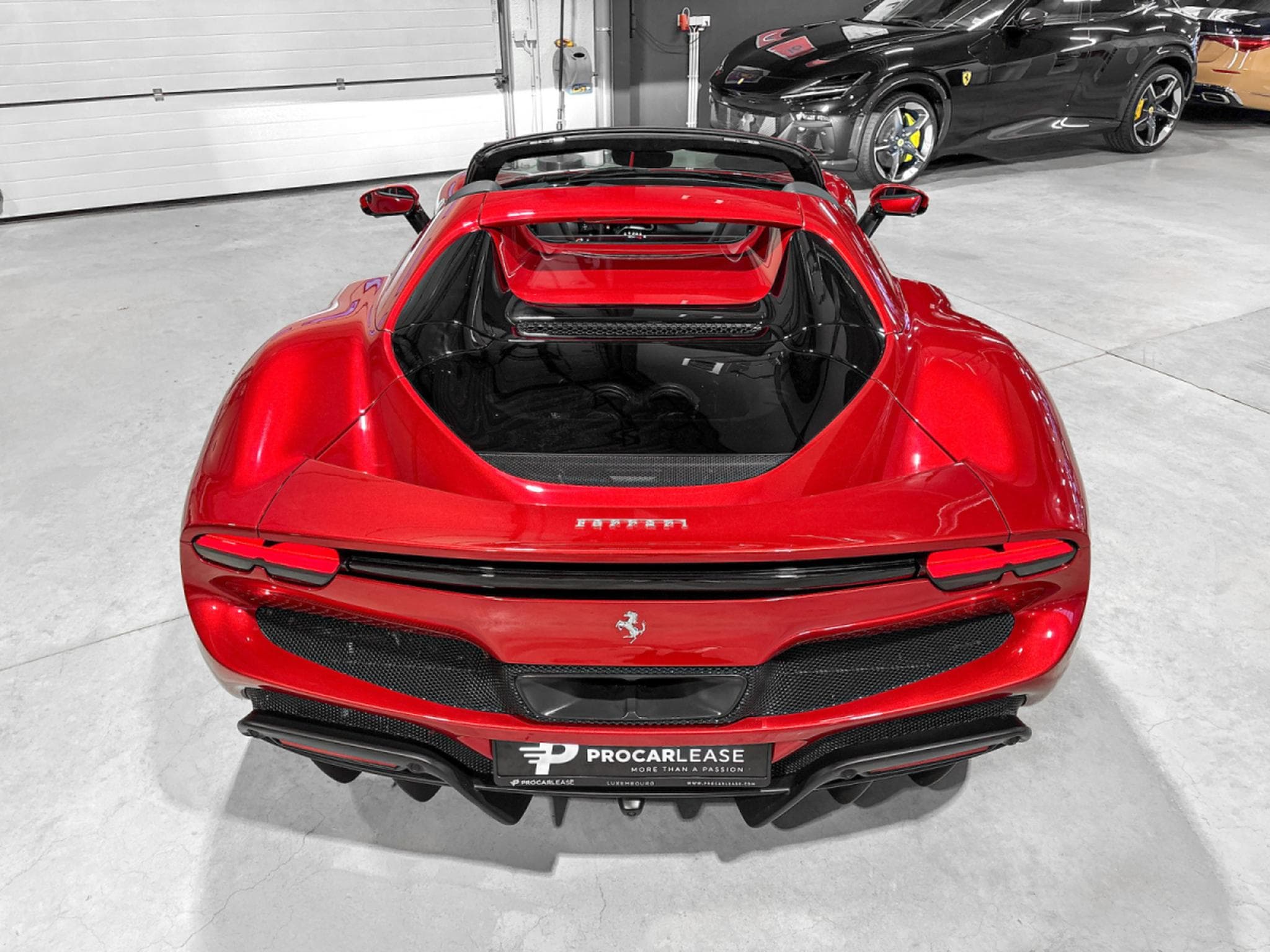 Ferrari 296 GTS 296 GTS/ Rosso Magma Extracampionario /Garantie Ferrari (2025) - Foto 20